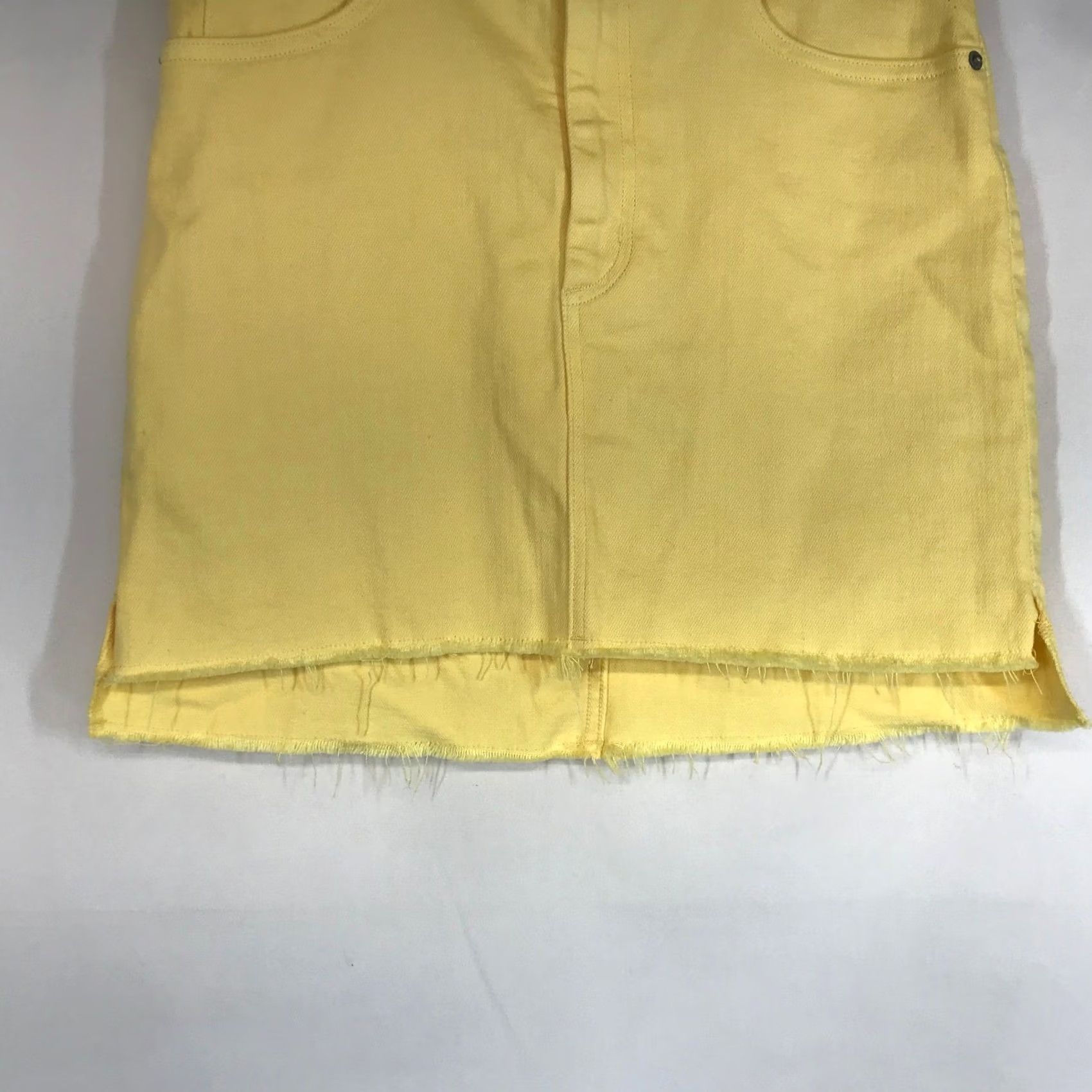 Vintage VINTAGE Wilfred Free Yellow Denim Skirt Frayed Hem Mini Size 8 Size 30" / US 8 / IT 44 - 3 Thumbnail