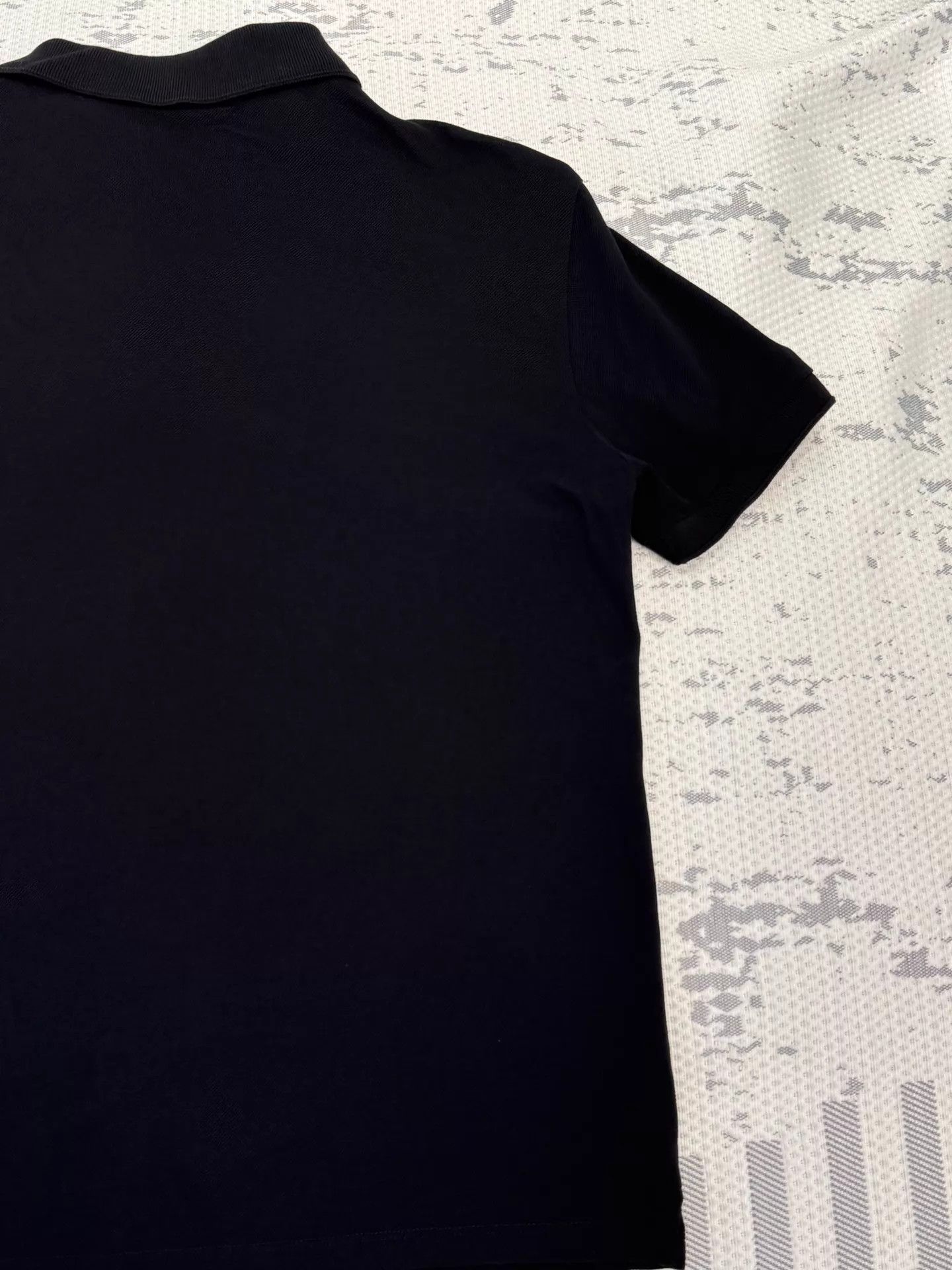 Louis Vuitton LOUIS VUITTON Solid Black Short Sleeve Polo Shirt S Size US S / EU 44-46 / 1 - 7 Thumbnail