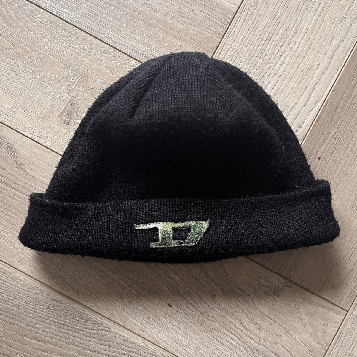 Diesel Diesel Vintage Red Label Beanie Hat Size ONE SIZE - 1 Thumbnail