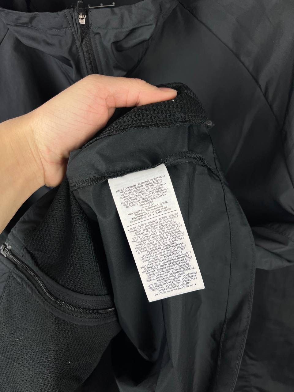 Nike Nike Running light jacket size L Size US L / EU 52-54 / 3 - 4 Thumbnail