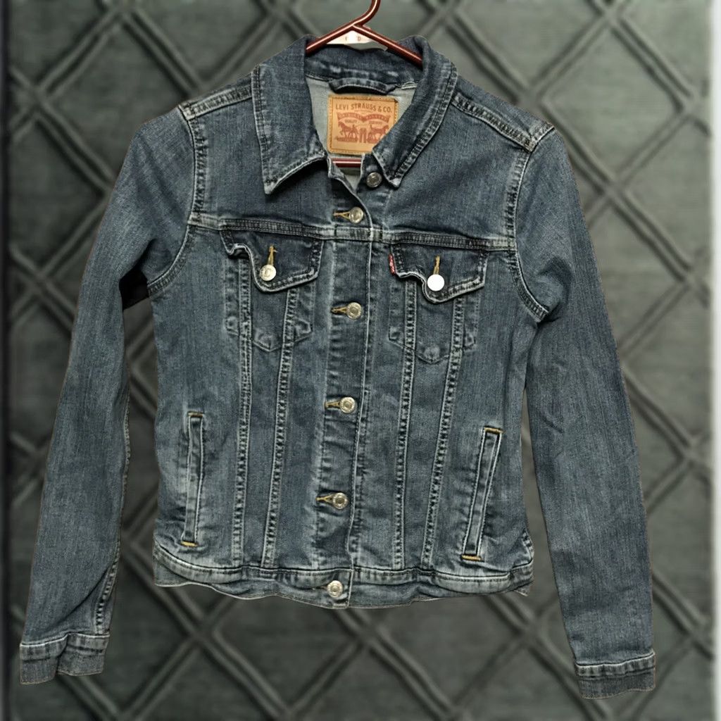 Levi's Levi's Jacket Jrs. Small Blue Denim Pockets L/S Button-Up Size 28" / US 6 / IT 42 - 1 Thumbnail