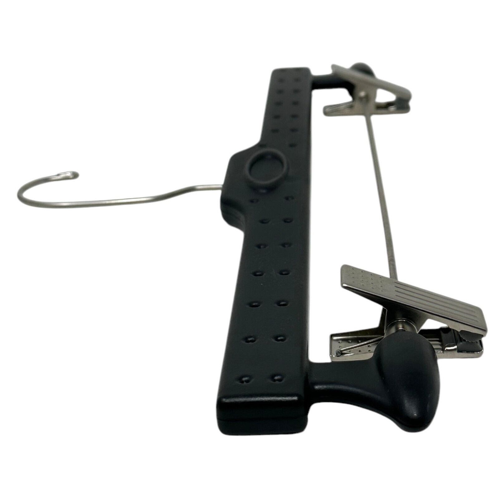 Oakley Oakley Pant Clip Clothes Emboss O Logo Hanger Size ONE SIZE - 3 Thumbnail