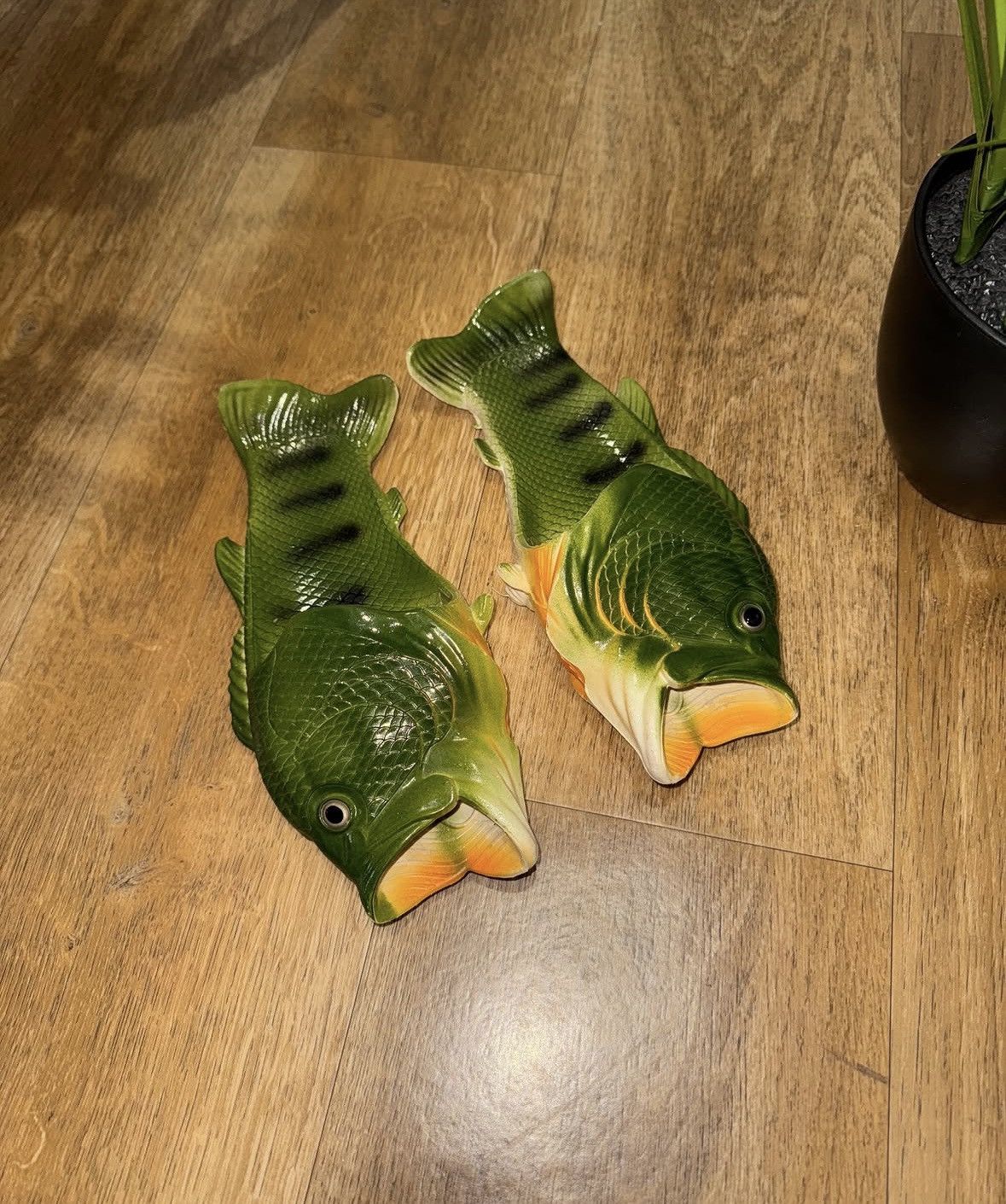 Vintage VINTAGE HUMOR WMNS FISH SLIPPERS Size US 5 / IT 35 - 2 Thumbnail