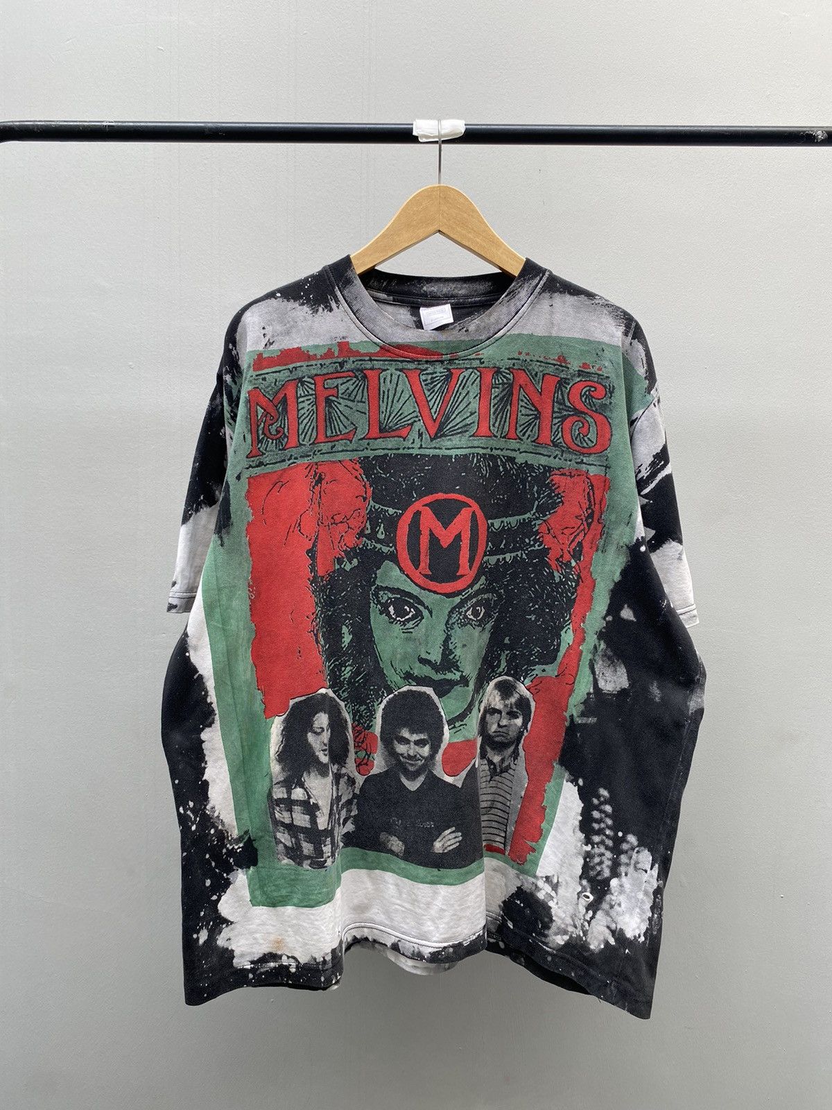 Band Tees Trashead Melvins T Shirt Sun Faded Distressed ERD Grunge Size US XL / EU 56 / 4 - 1 Thumbnail
