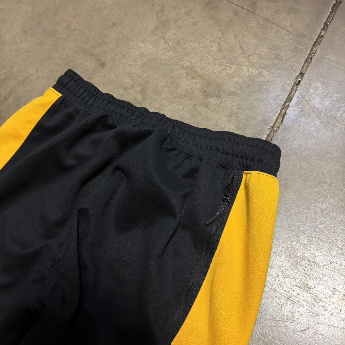 Nike Nike Iowa Hawkeyes Track Sweatpants DriFit On Field Swoosh Size US 32 / EU 48 - 7 Thumbnail