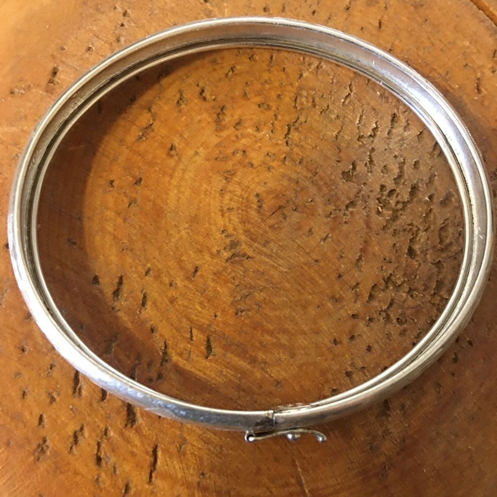 Vintage Vintage Italy sterling silver diamond cut bangle Size ONE SIZE - 5 Thumbnail