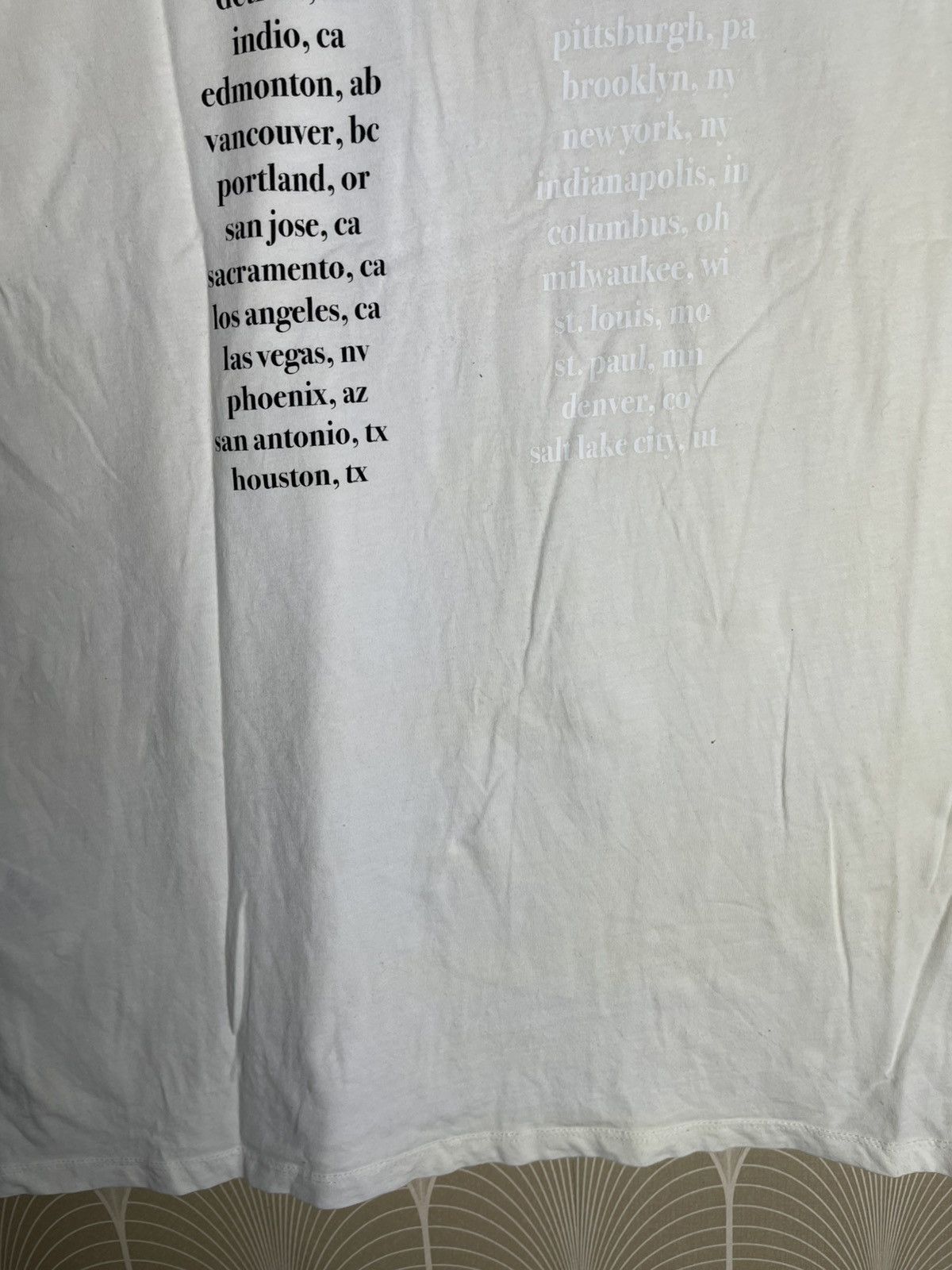 Band Tees × H&M ARIANNA GRANDE 2020 WORLD TOUR TSHIRT Size XS / US 0-2 / IT 36-38 - 19 Thumbnail