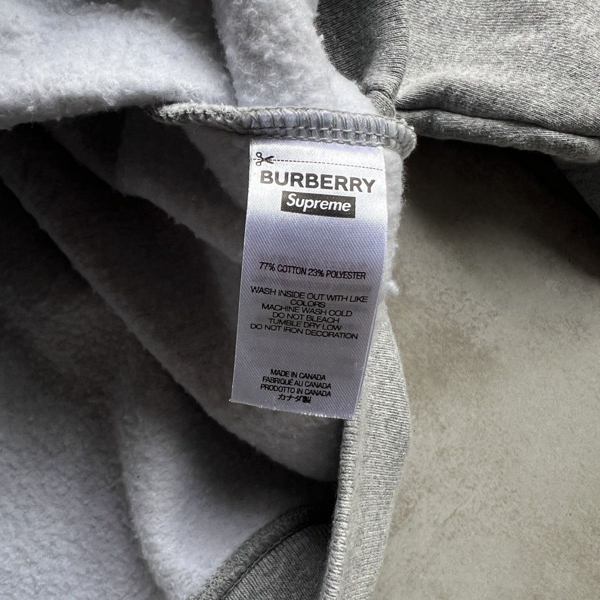 Burberry × Supreme Supreme x Burberry Box Logo Size US L / EU 52-54 / 3 - 5 Thumbnail
