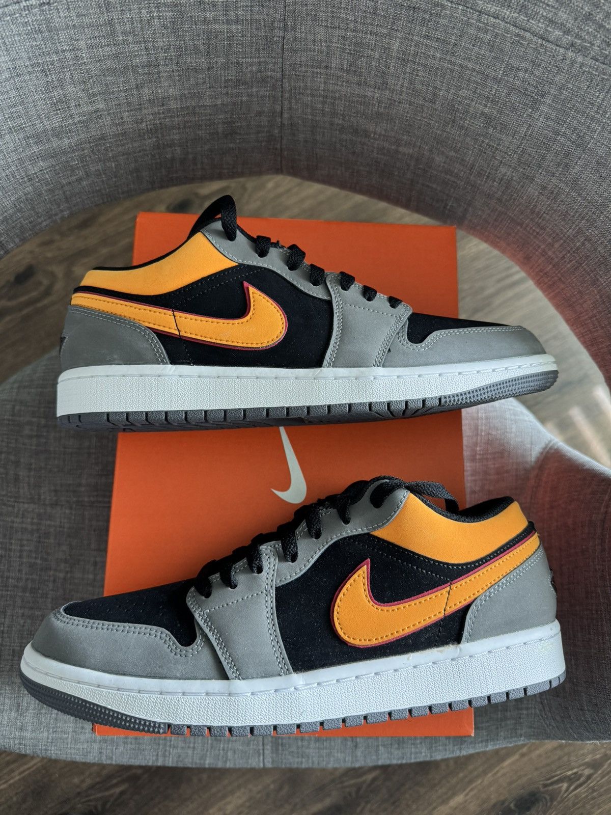 Jordan Brand Air Jordan 1 Low SE Size US 9.5 / EU 42-43 - 9 Thumbnail