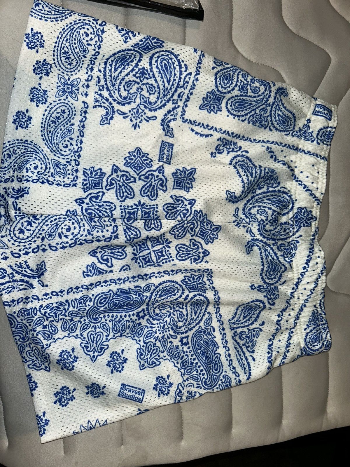 Bravest Studios Bravest Studios Cream Paisley Shorts Size US 30 / EU 46 - 5 Thumbnail