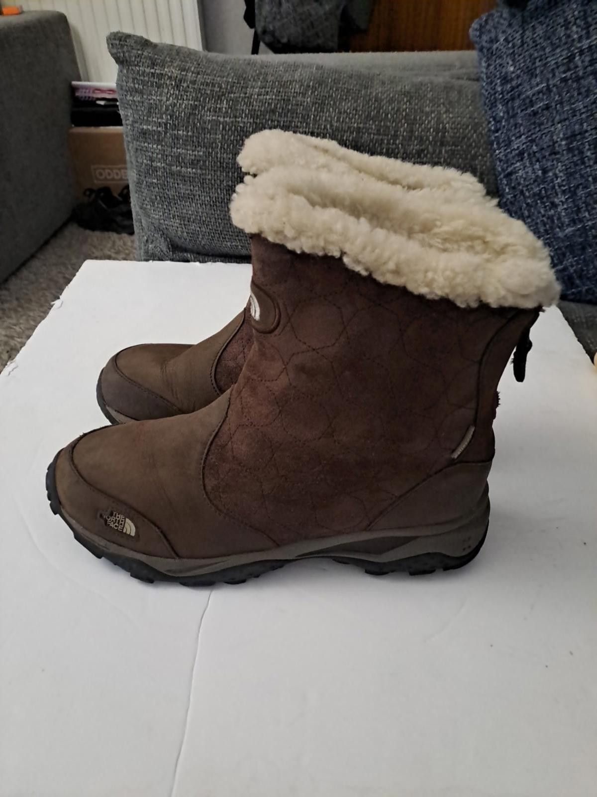 The North Face North Face Prima Loft Womens Waterproof Grip Soles Size 8.5 Size ONE SIZE - 1 Thumbnail