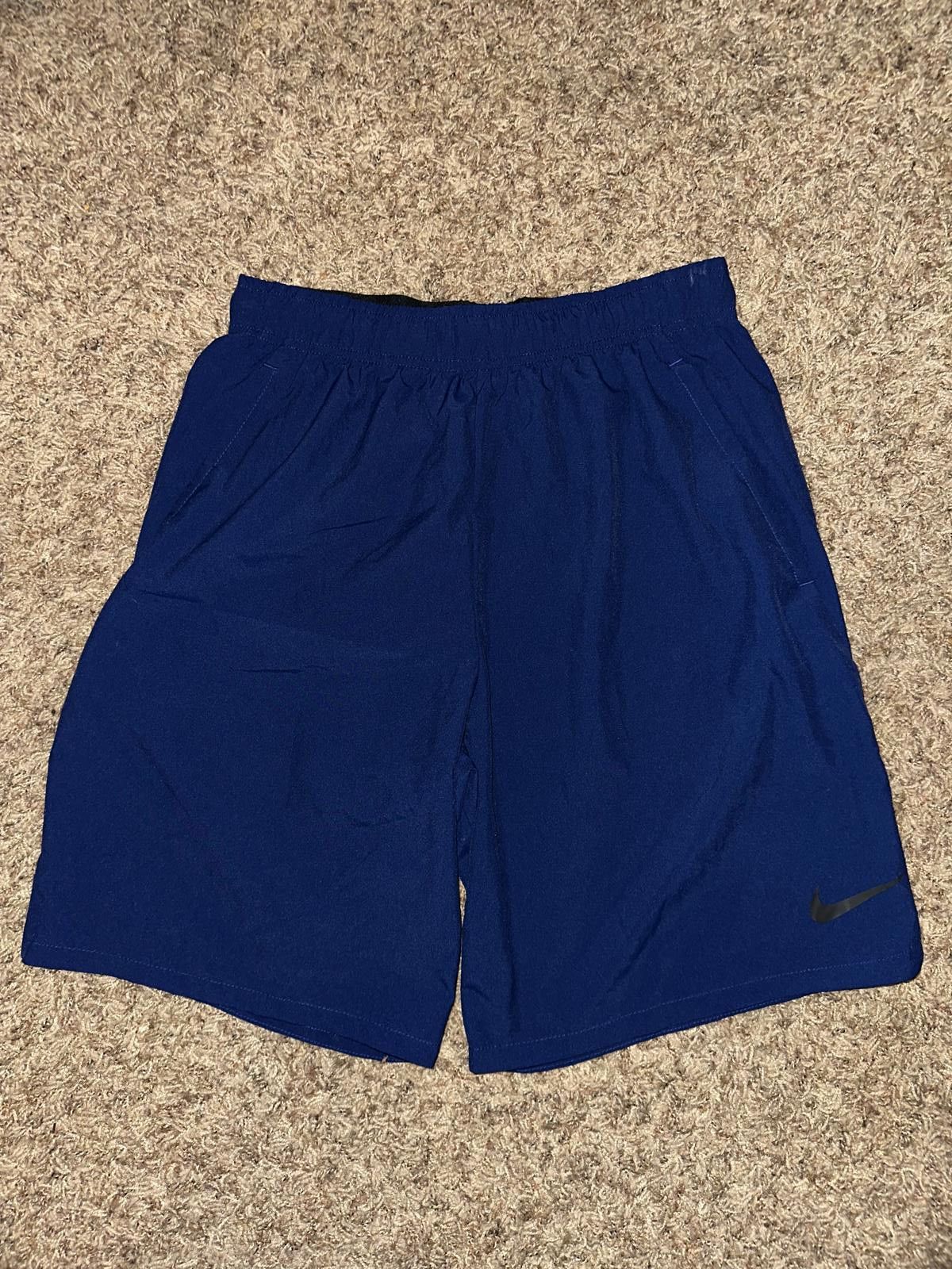 Nike Nike Men's Dry Training Shorts Size US 32 / EU 48 - 1 Thumbnail