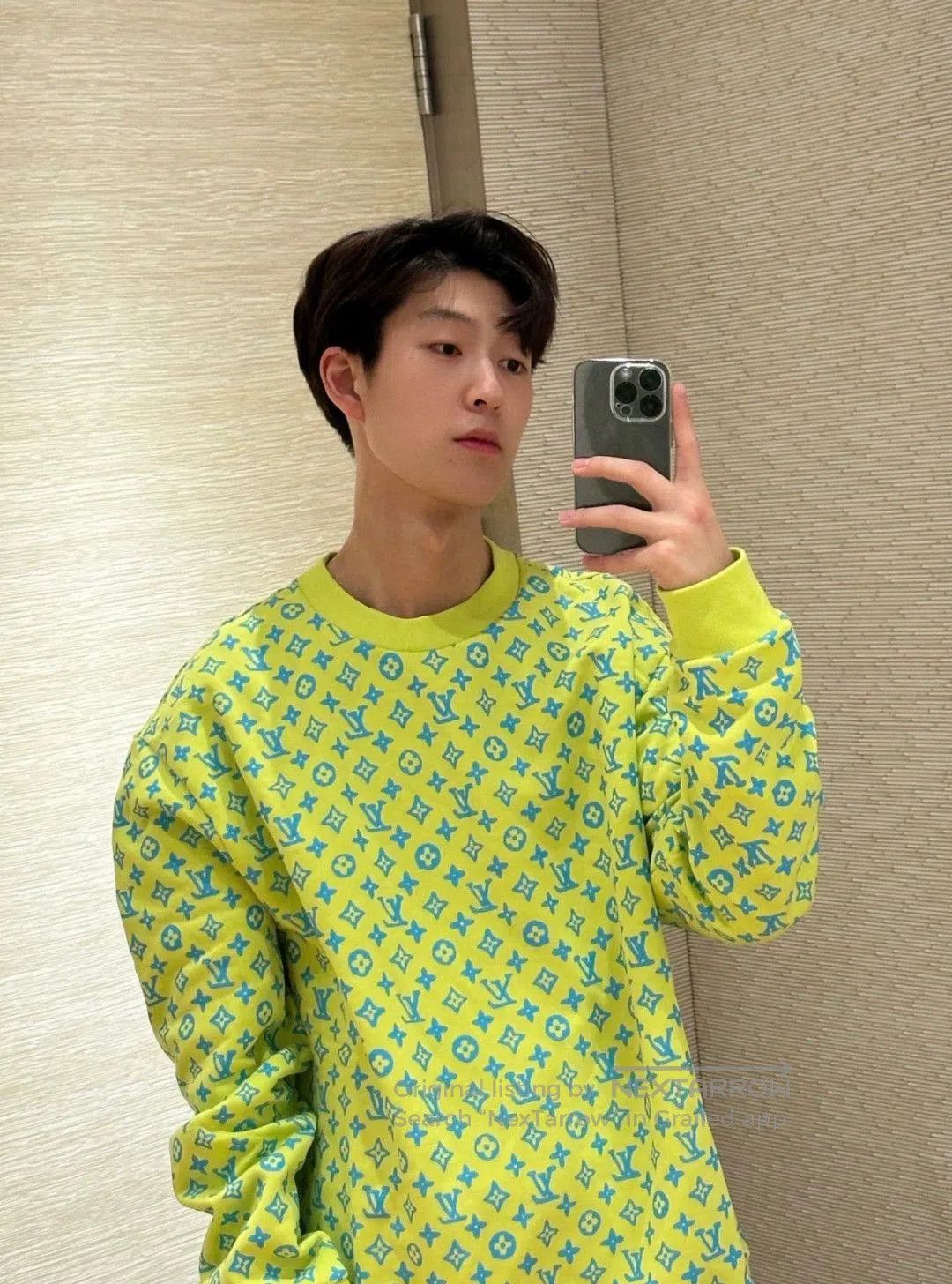 Louis Vuitton fluorescent green logo sweatshirt by LV. Size US L / EU 52-54 / 3 - 9 Thumbnail