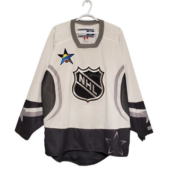 image of Signed Markus Naslund 2003 Nhl Allstars Ccm Jersey Size L in White/Gray, Men's