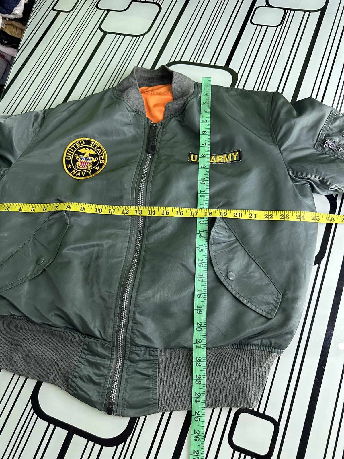 Alpha Industries Vintage Alpha Industries Embroidered Bomber Jacket Size US M / EU 48-50 / 2 - 15 Thumbnail