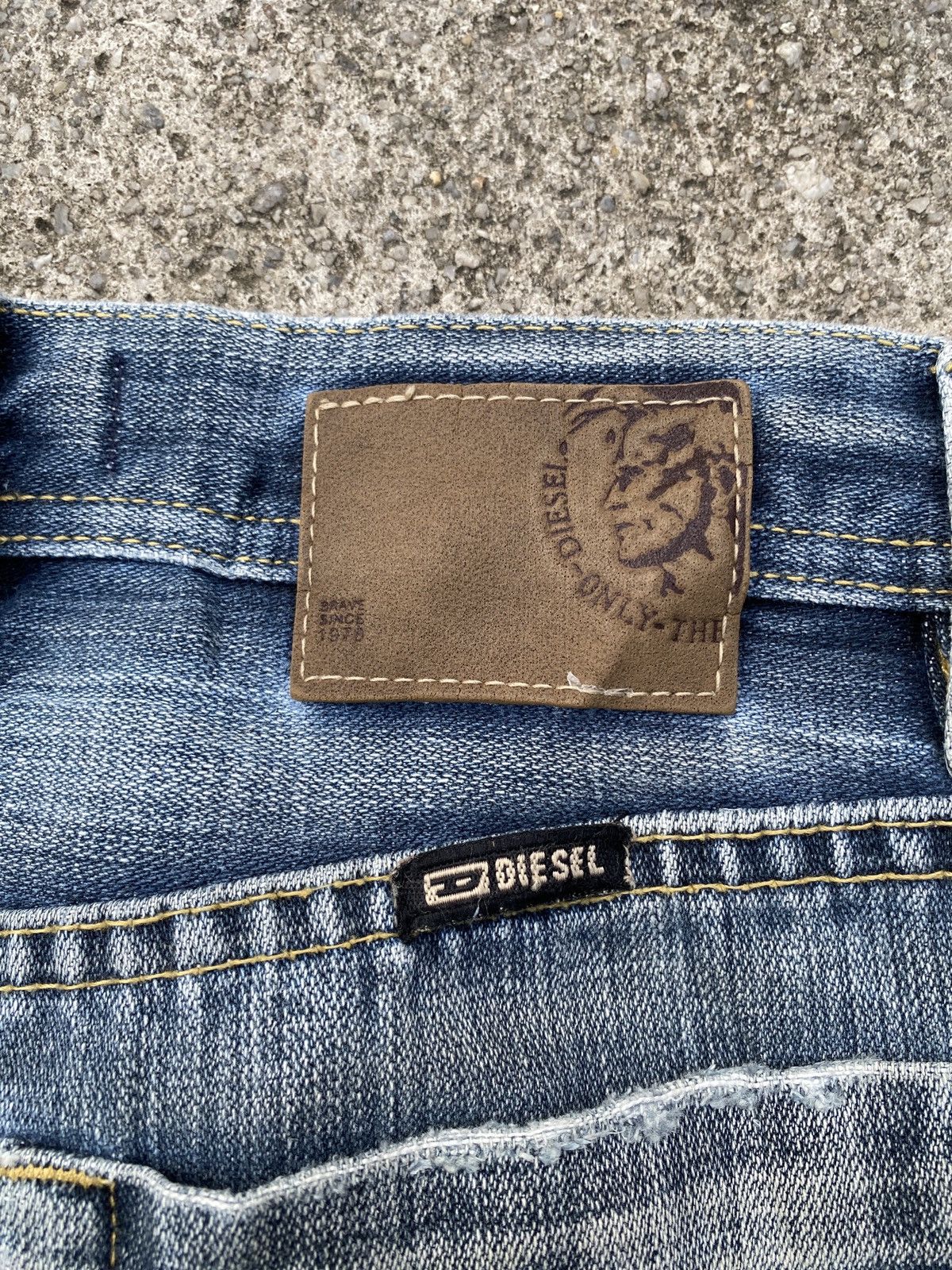 Diesel Vintage 2000s Diesel Industry Tribal Design Jeans Size US 30 / EU 46 - 11 Thumbnail