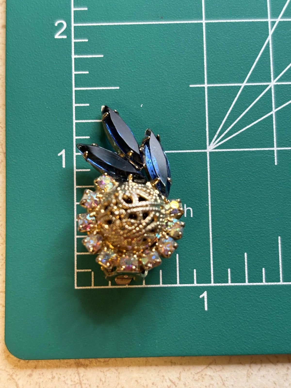 The Unbranded Brand Vintage Aurora Borealis Blue Filigree Gold Earrings Size ONE SIZE - 4 Thumbnail