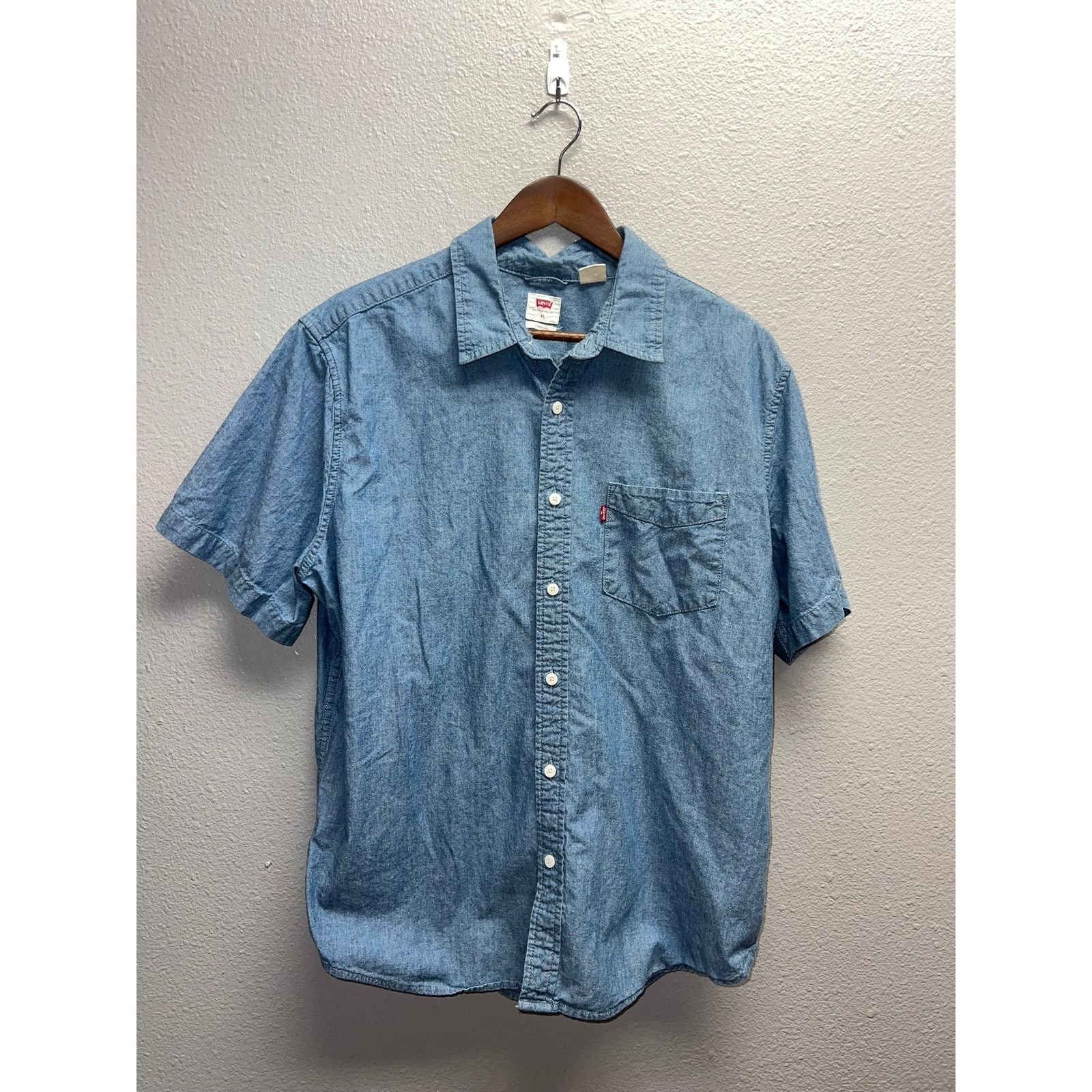 Levi's Levi's Llama Button Shirt Chambray Where I'm From Tee XL Size US XL / EU 56 / 4 - 2 Thumbnail