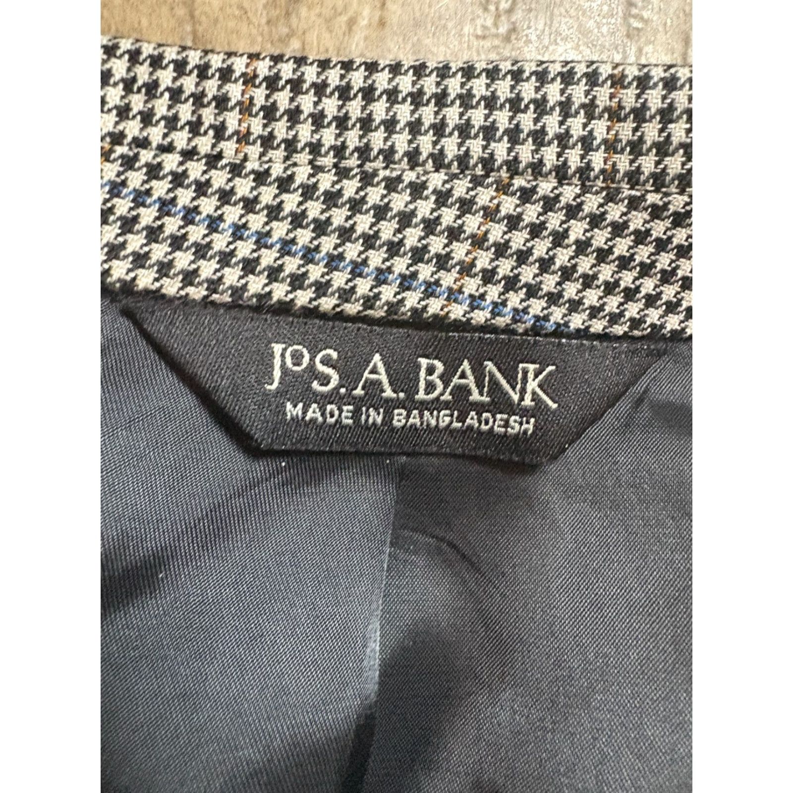 Jos. A. Bank Jos A. Bank Blazer Sport Coat Mens 40 S Two Button Jacket Wool Silk Suit Blazer Sports Coat Mens 40 Regular Brown Wool Silk VINTAGE? Size 40R - 2 Thumbnail