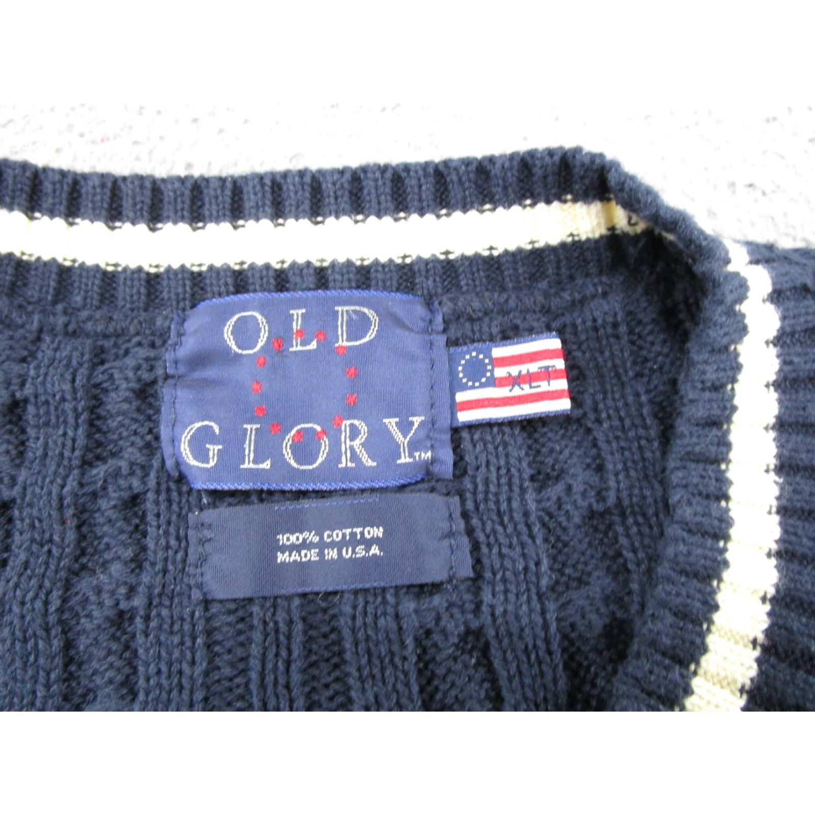 Vintage VTG 90s Old Glory Cable Knit Pullover V-Neck Heavy Sweater Vest Size XLT Golf Men Size US XL / EU 56 / 4 - 2 Thumbnail