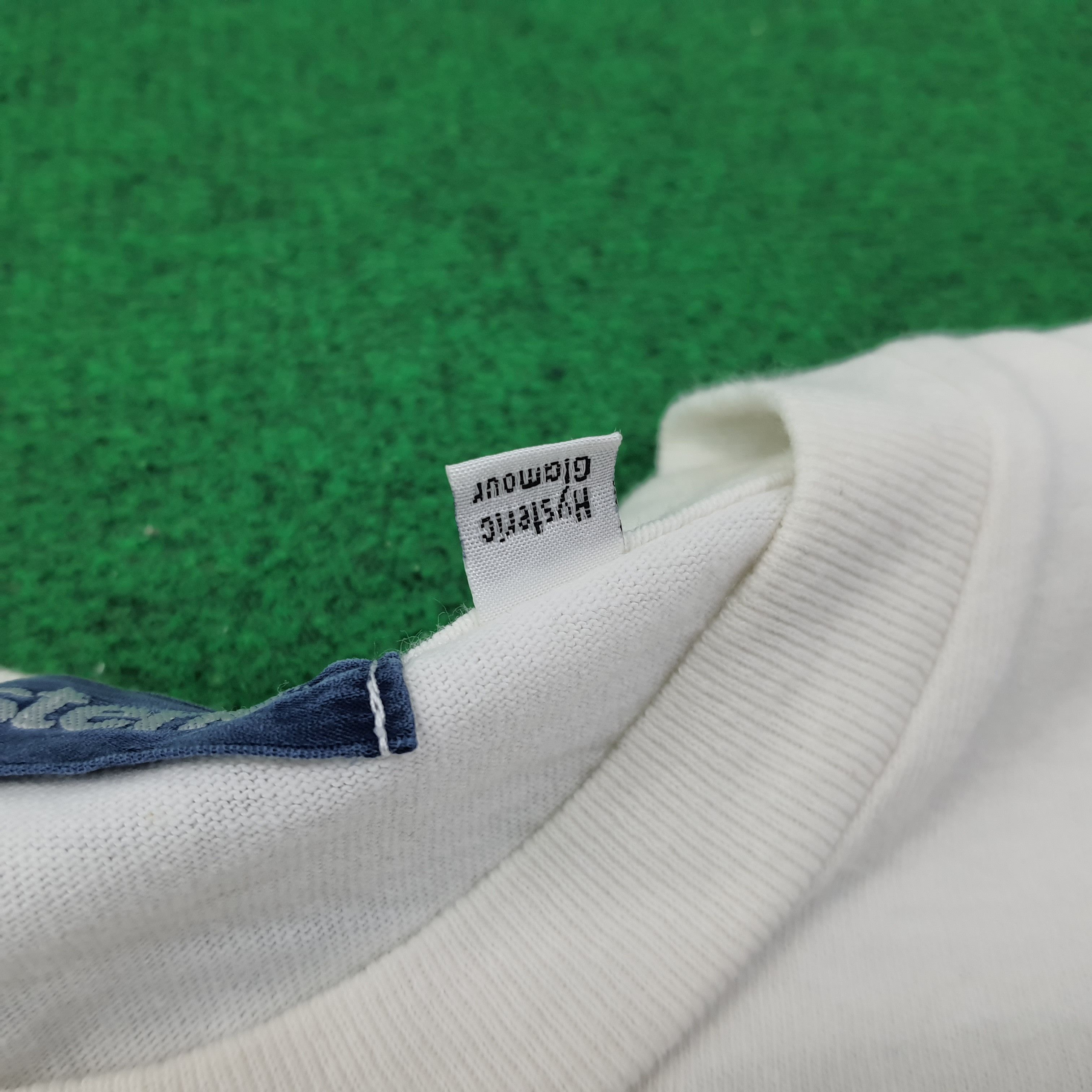 Hysteric Glamour Vintage Hysteric Glamour Japan Surfing Pocket Tees C267N16 Size US XS / EU 42 / 0 - 6 Thumbnail