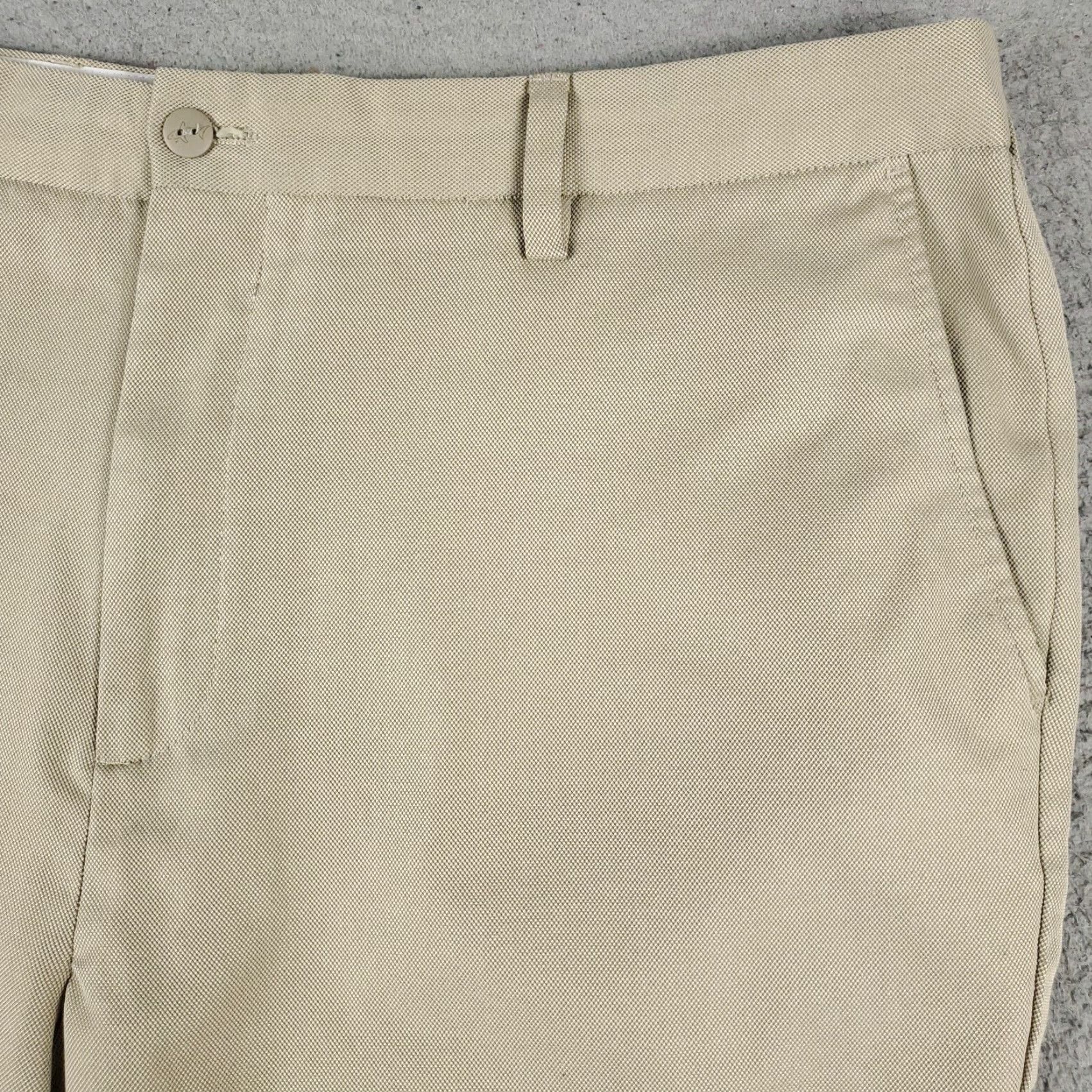 Vintage Greg Norman Mens Shorts 40 Beige Chino Flat Front Casual Business Travel Workwear Size US 40 / EU 56 - 3 Thumbnail