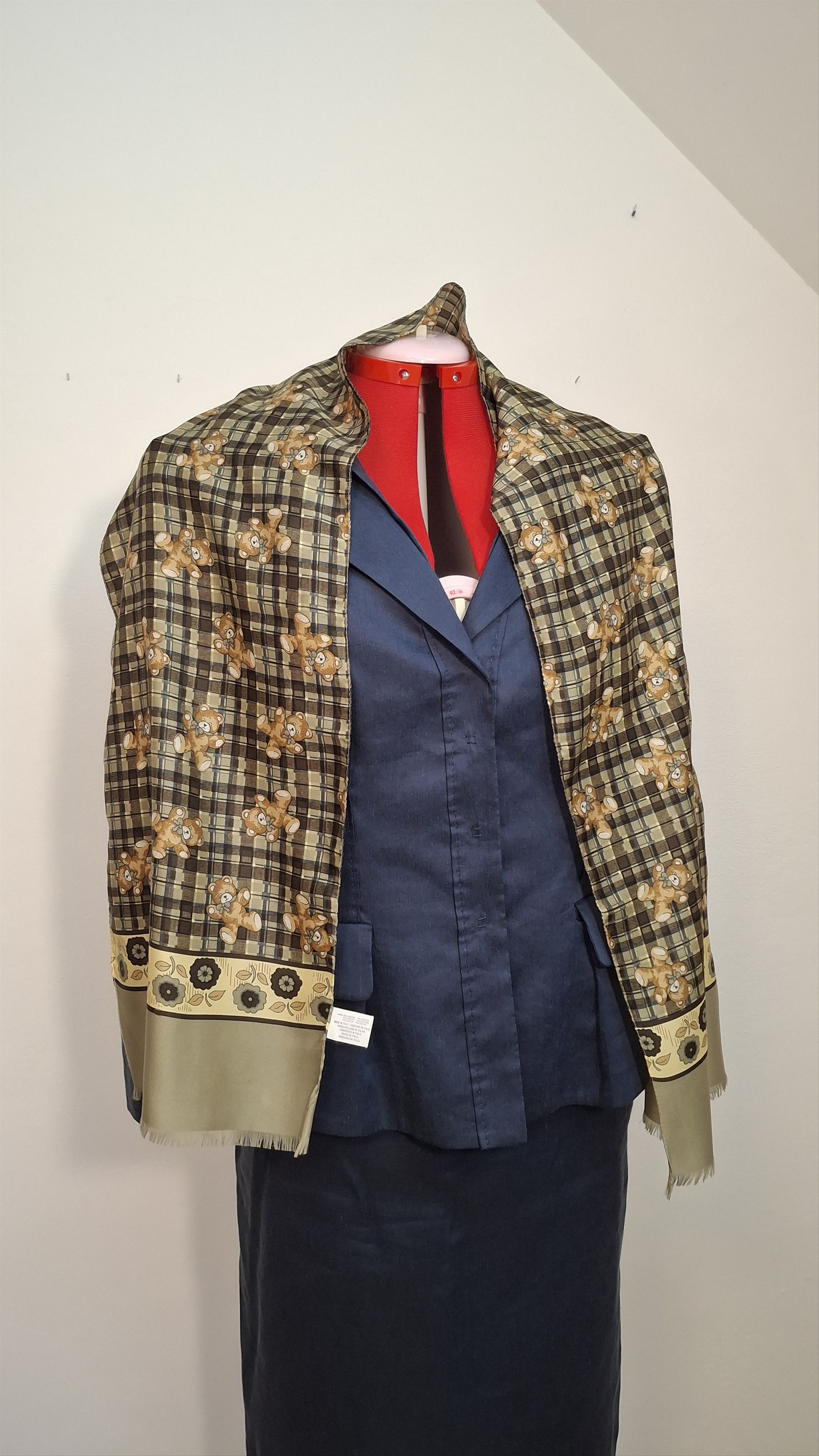 Vintage Vintage teddy bear scarf made in Italy Size ONE SIZE - 5 Thumbnail