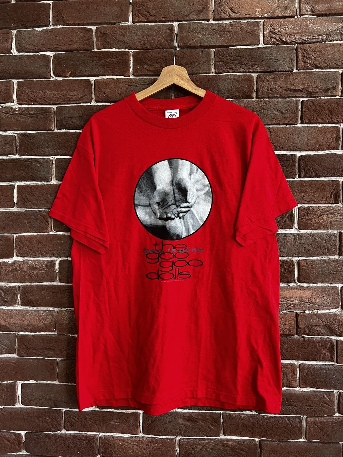 image of Vintage The Goo Goo Dolls Gutterflower L Red 2002 Rock Band, Men's (Size Large)