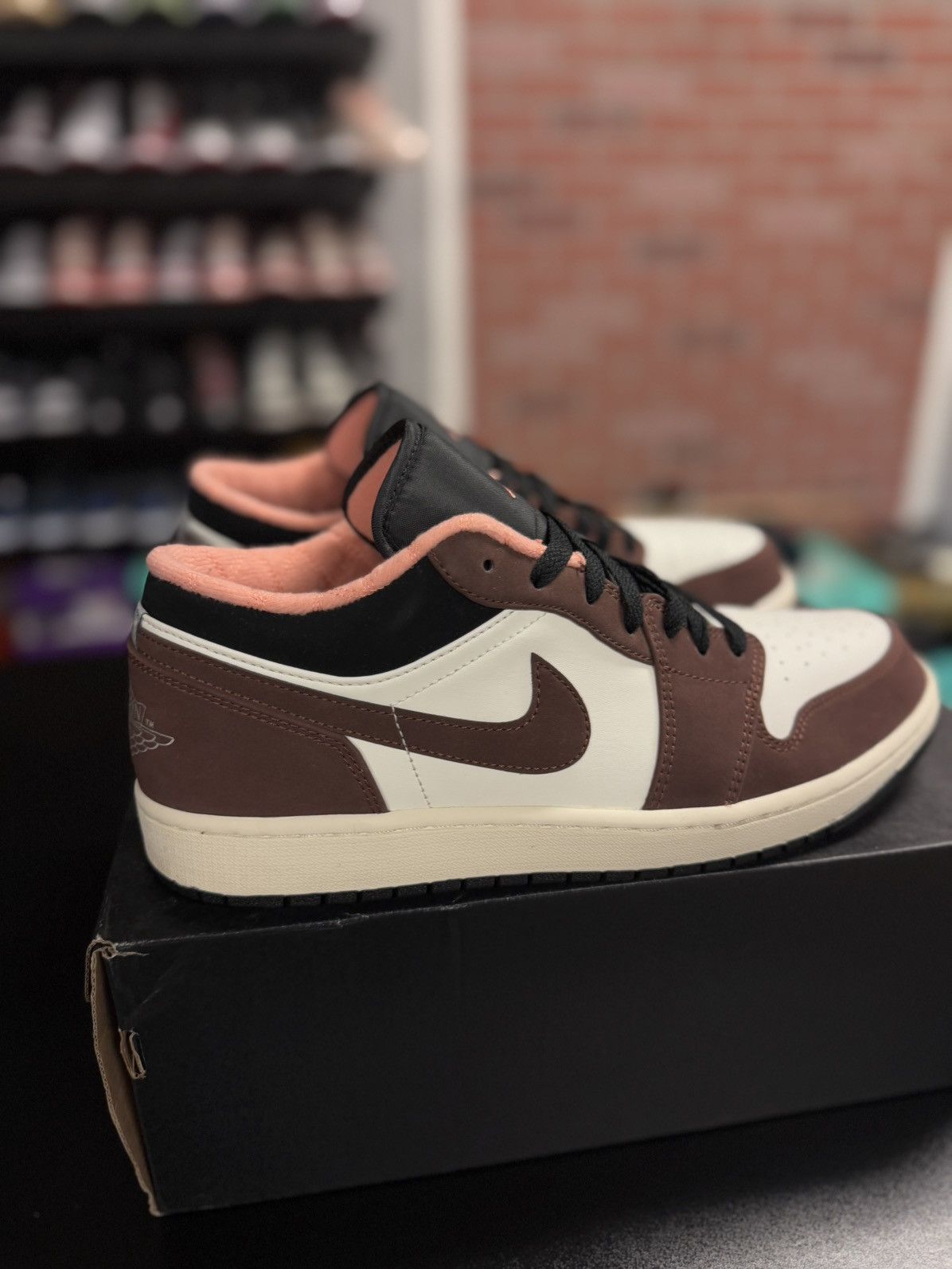 Jordan Brand × Nike Jordan 1 Low Top Brown Mocha Size 11 (Pre Owned) 🧼 Size US 11 / EU 44 - 6 Thumbnail