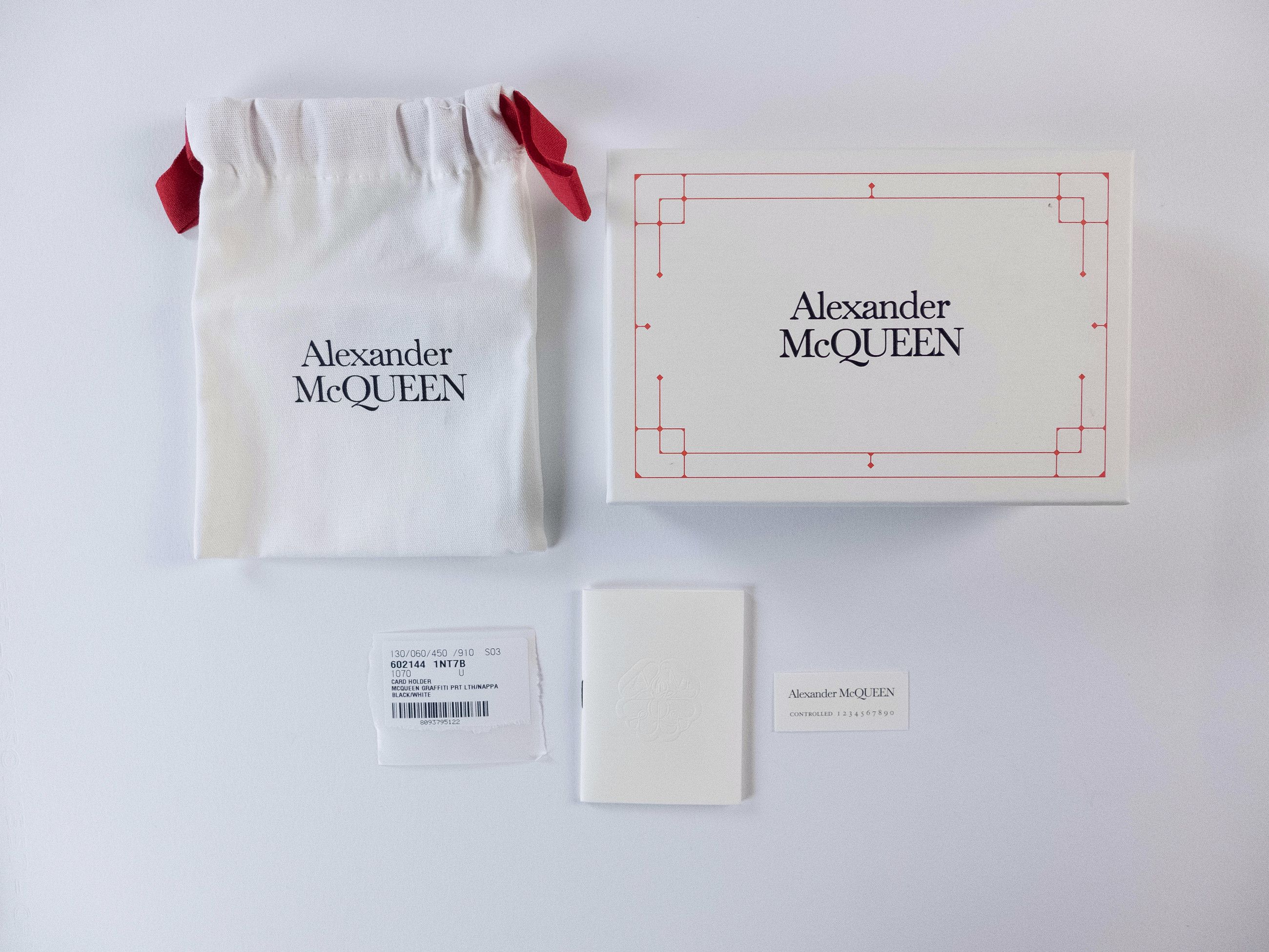 Alexander McQueen ALEXANDER MCQUEEN black graffiti logo leather card holder q Size ONE SIZE - 5 Thumbnail