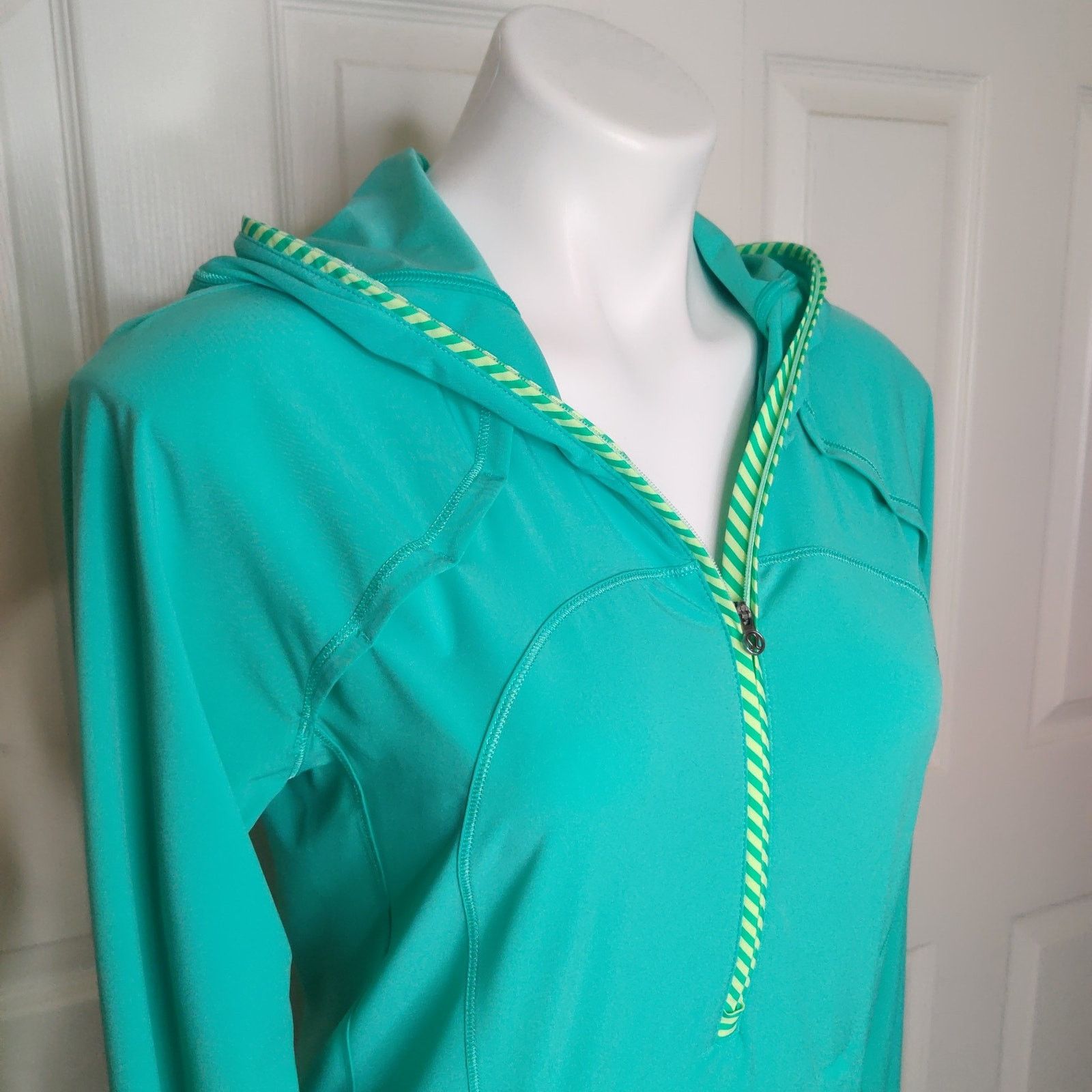 Lululemon Lightened Up Pullover Top Bali Breeze/1/8 Stripe Bali Breeze Size M / US 6-8 / IT 42-44 - 3 Thumbnail