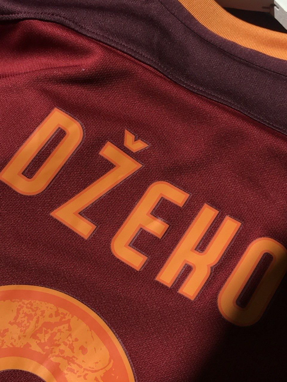Nike #9 Dzeko AS Roma Football Shirt Soccer Jersey Size US S / EU 44-46 / 1 - 4 Thumbnail
