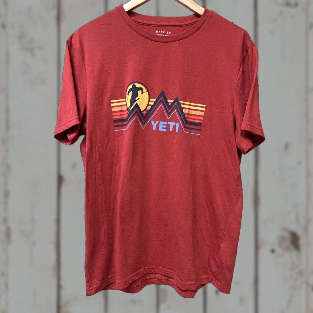 Yeti Yeti Shirt Mens Large Graphic Ski Mountain Range Outdoor Casual Tee Red Size US L / EU 52-54 / 3 - 1 Thumbnail
