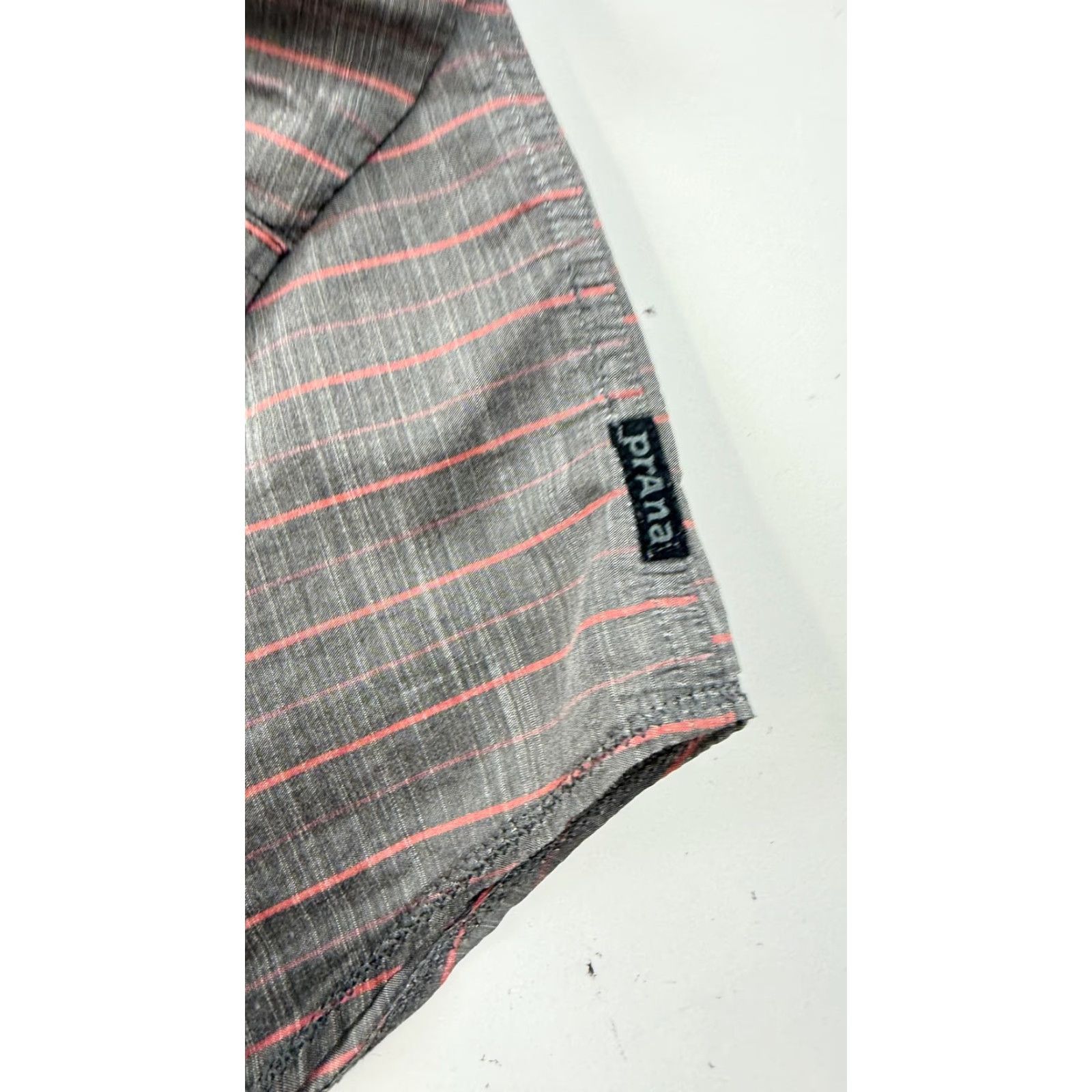Prana PrAna Shirt Mens XL Gray Stripe Slim Fit Long Sleeve Button Front Casual Outdoor Shirt Mens XL Gray Stripe Slim Fit Long Sleeve Button Up with Pockets Size US XL / EU 56 / 4 - 4 Thumbnail