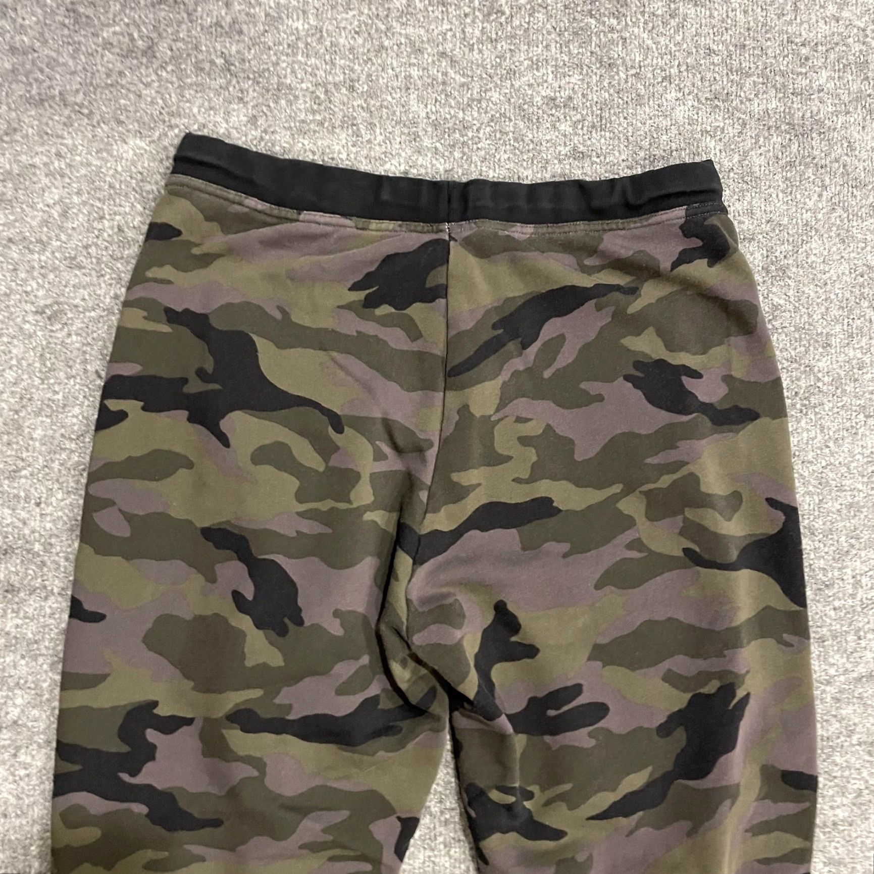 Nike VINTAGE Nike Dri-FIT French Terry Joggers Sweatpants Womens L Green Camo CZ1449 Size 36" / US 14 / IT 50 - 4 Thumbnail