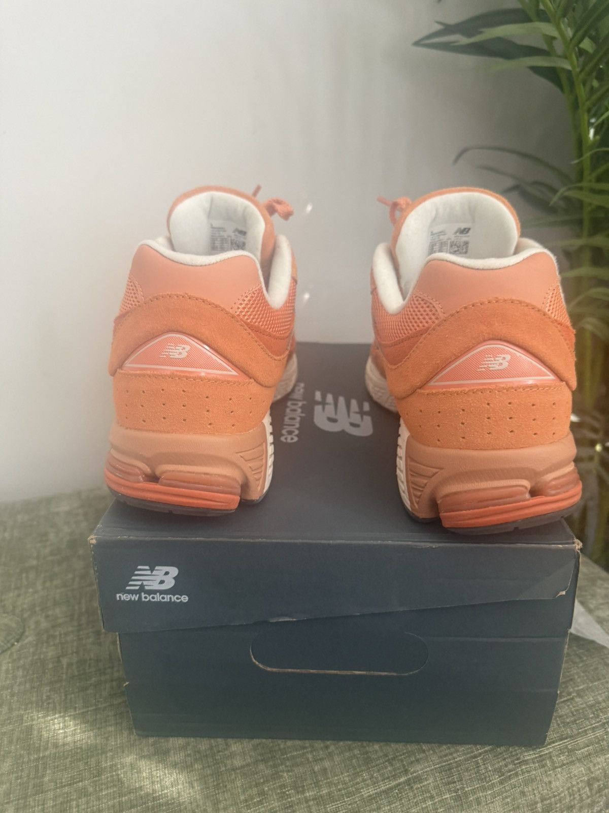 New Balance New Balance 2002R sz 10.5 Size US 10.5 / EU 43-44 - 3 Thumbnail