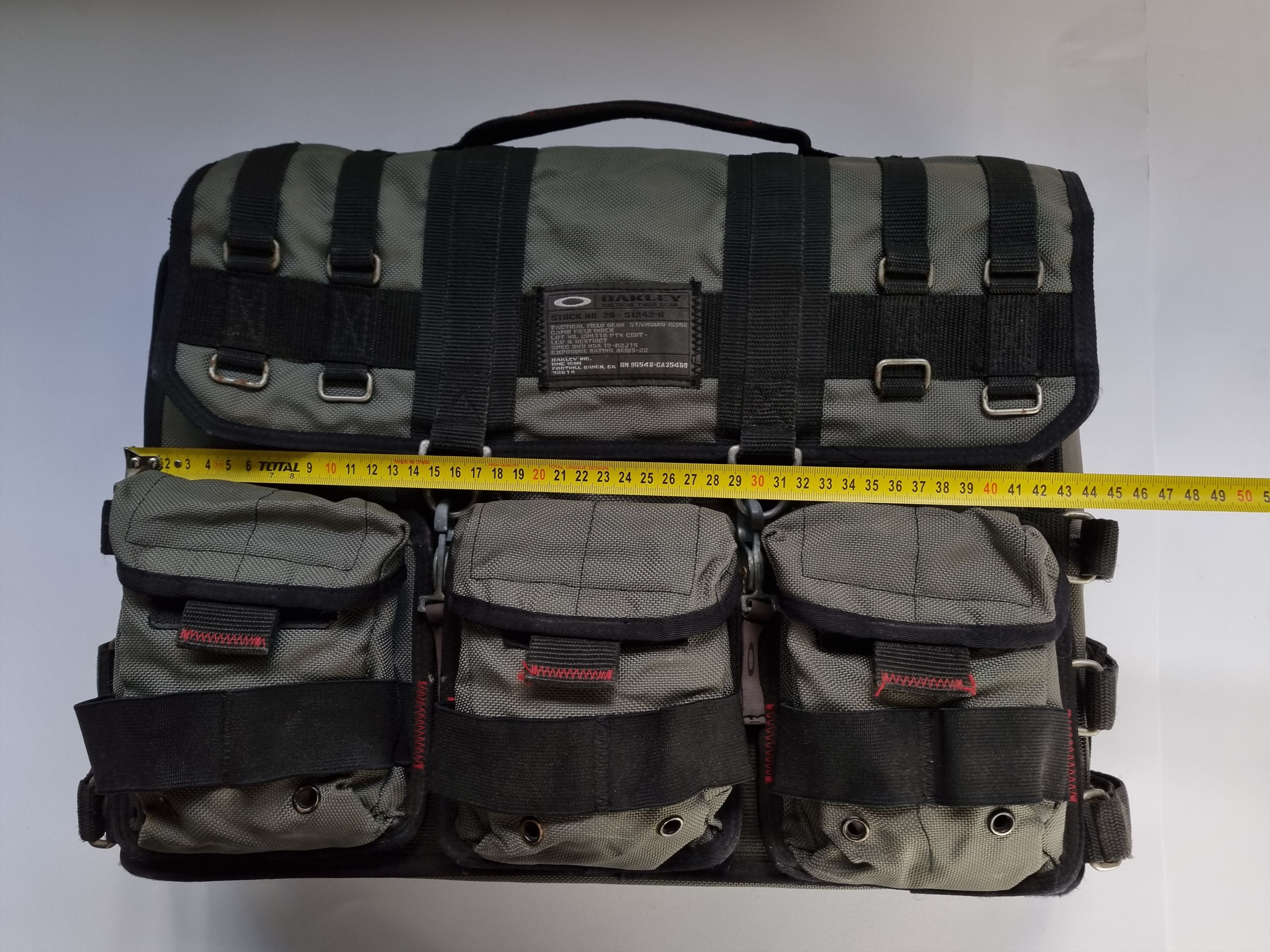 Oakley Iconic Oakley Tactical MultiPockets Messenger Laptop Bag Size ONE SIZE - 15 Thumbnail