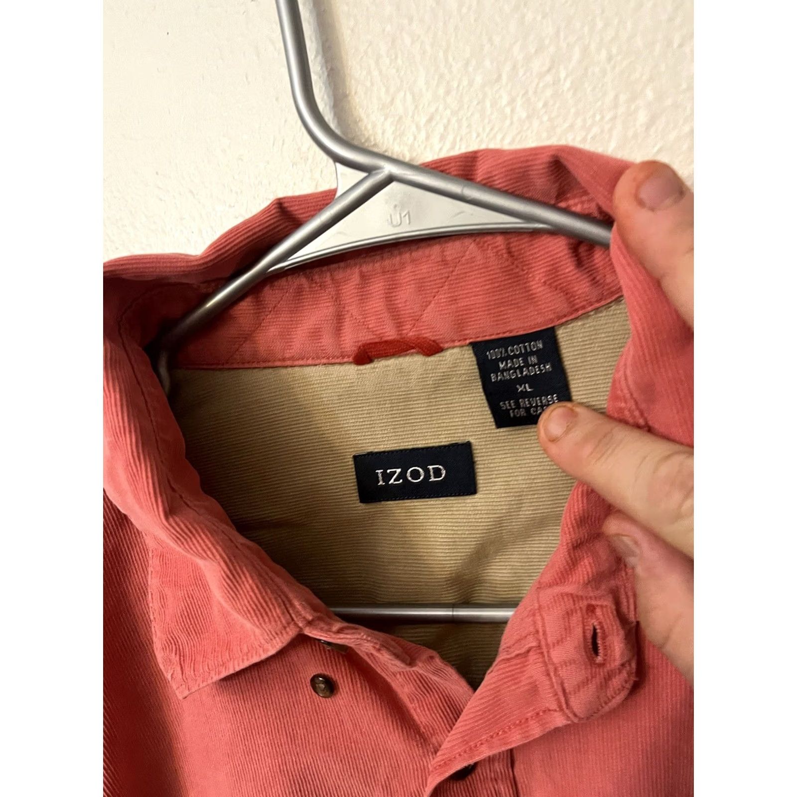 Izod IZOD Shirt Men XL Pink Corduroy Buttoned Long Sleeve Casual Soft Preppy Size US XL / EU 56 / 4 - 2 Thumbnail