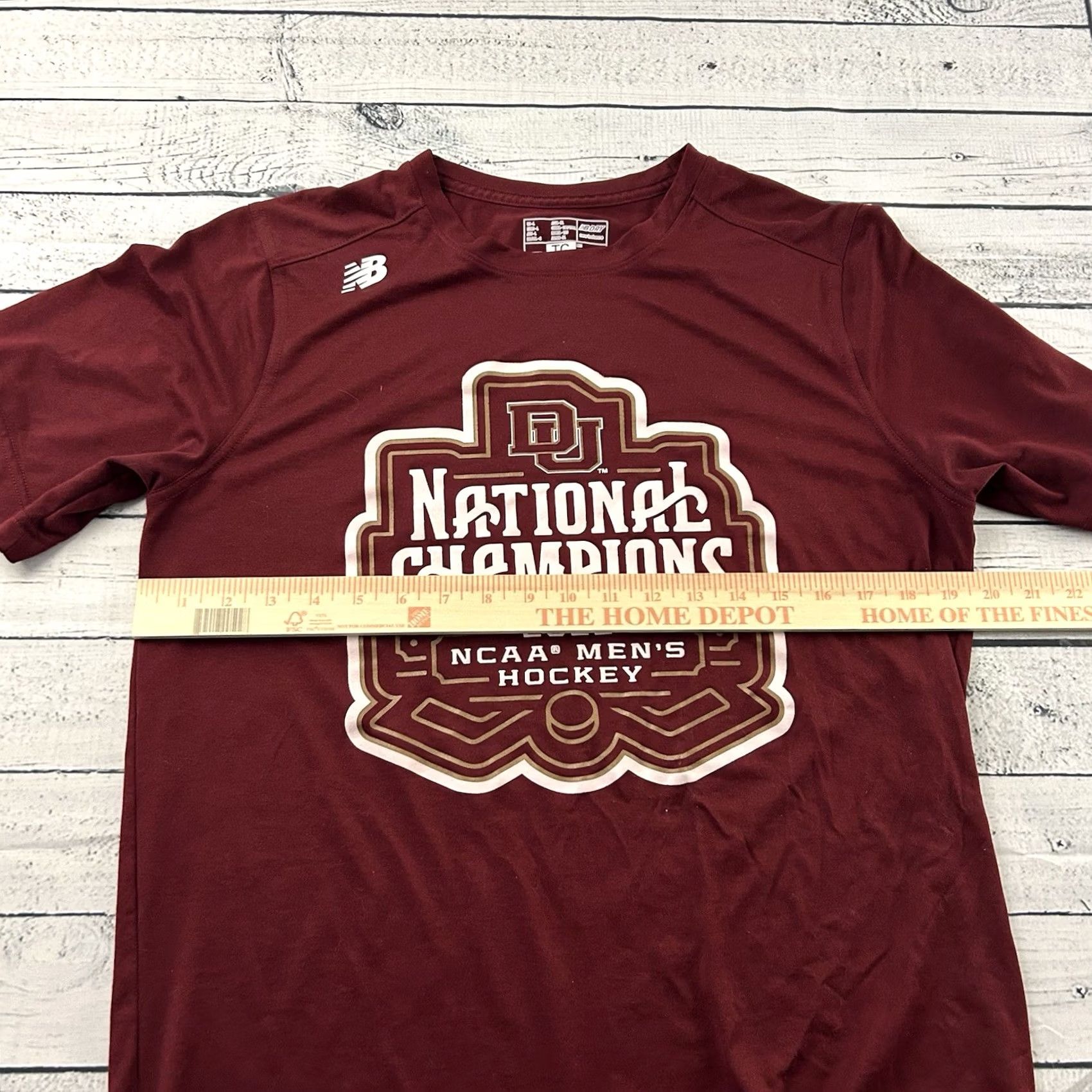 New Balance New Balance DU Hockey National Champs Short Sleeve T Shirt Men's Large Maroon Red Size US L / EU 52-54 / 3 - 5 Thumbnail