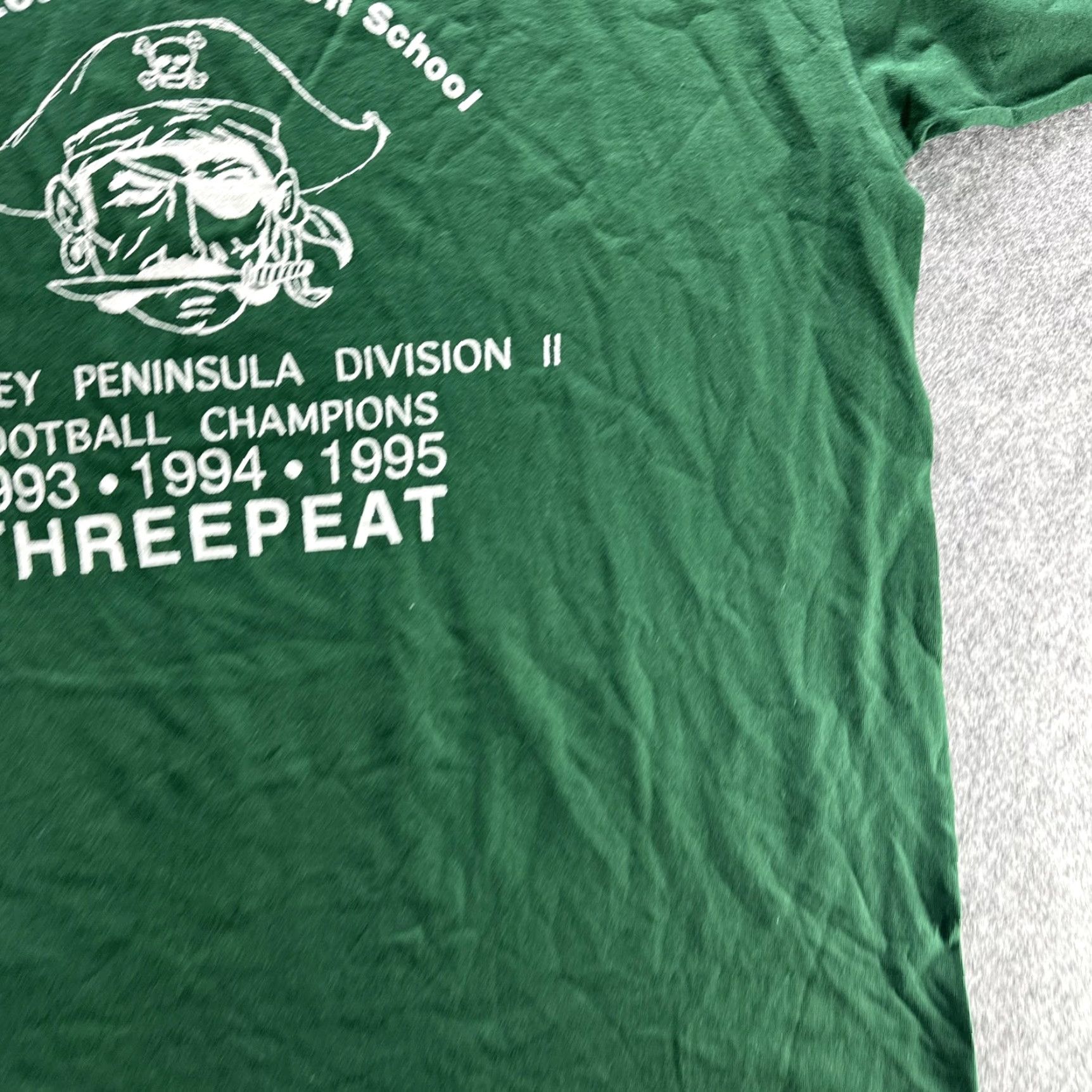 Vintage VINTAGE Robert Louis Stevenson School Shirt Mens XL Green Football Threepeat 90s Pirates Rock the House T-Shirt Size US XL / EU 56 / 4 - 7 Thumbnail