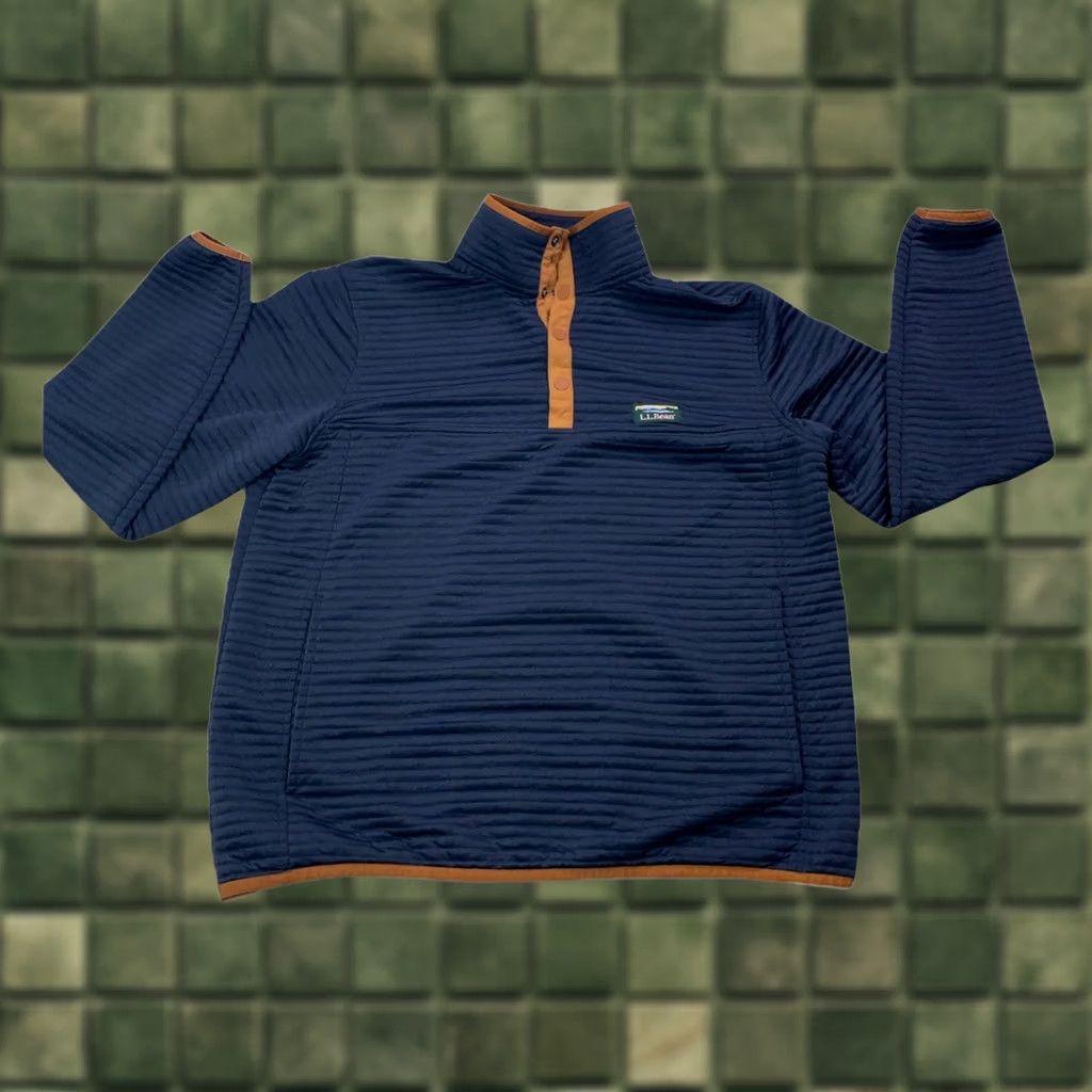 Vintage VINTAGE? No. LL Bean Slightly Fitted “Airlight” Ribbed Quarter Snap Pocket Front Large Sweater Mens L Blue Pullover N/A Size US L / EU 52-54 / 3 - 1 Thumbnail