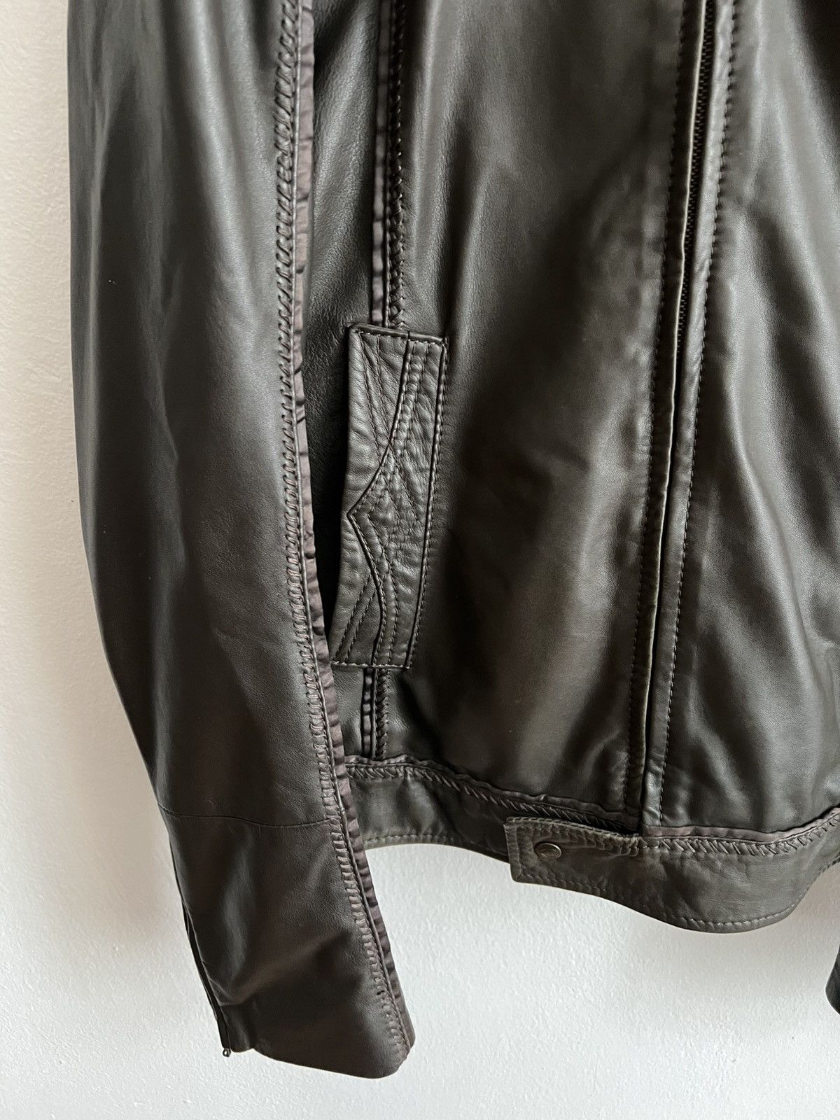 Just Cavalli 2000s Cavalli knit pattern leather biker jacket Size US L / EU 52-54 / 3 - 3 Thumbnail