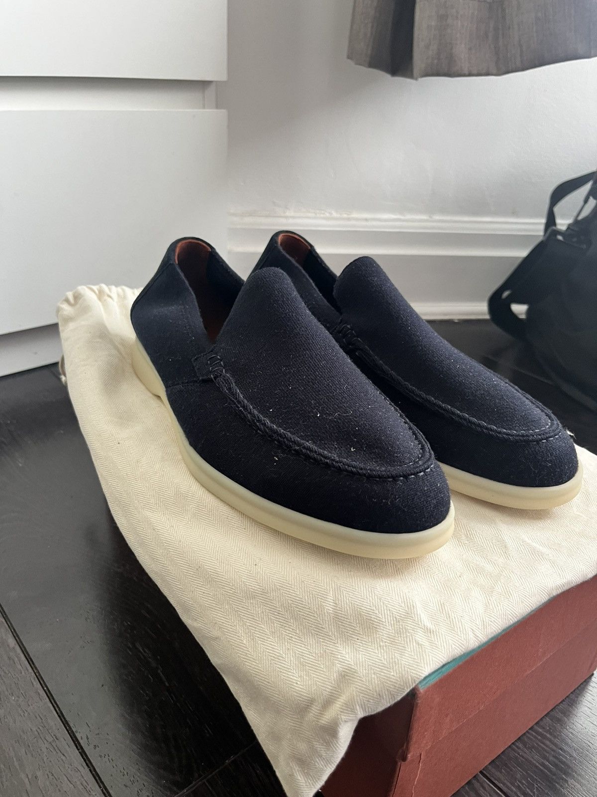 Loro Piana Loro Piana navy knit summer walk uk 6 eu 40 Size US 7 / EU 40 - 1 Thumbnail