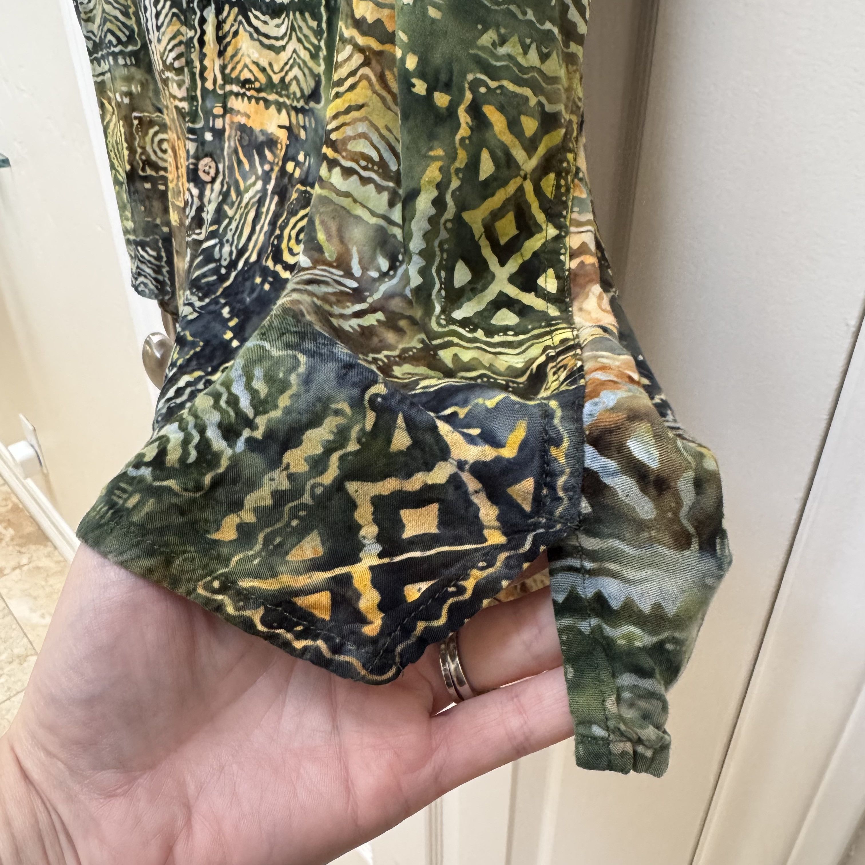 The Territory Ahead Vintage Territory Ahead Tie Dye Batik Rayon Tribal Shirt Size US XL / EU 56 / 4 - 6 Thumbnail