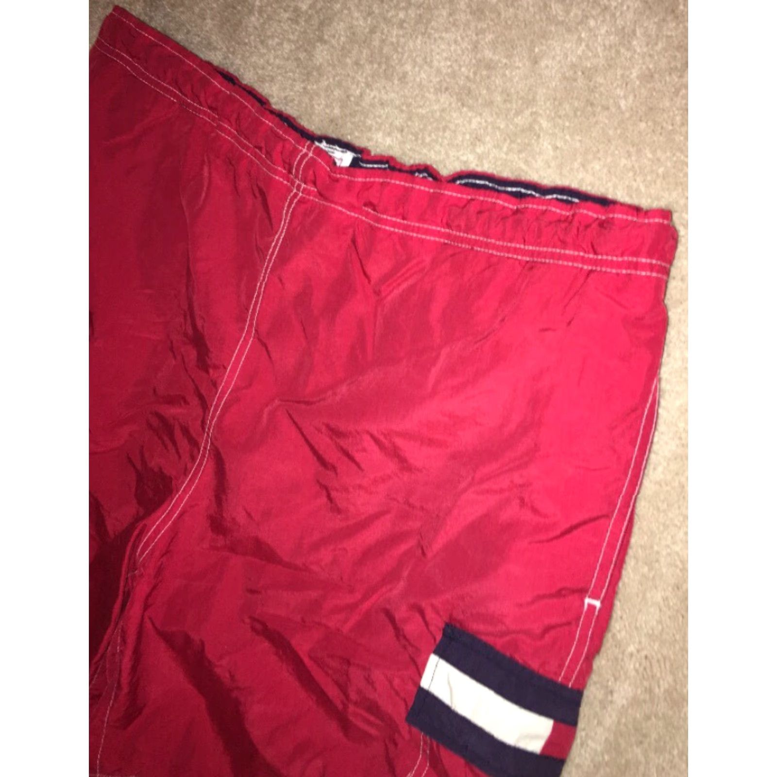 Tommy Hilfiger VINTAGE Tommy Hilfiger Men Board Shorts L Red Swim Bottoms Mens Mid-Length Size L Size US 33 - 2 Thumbnail