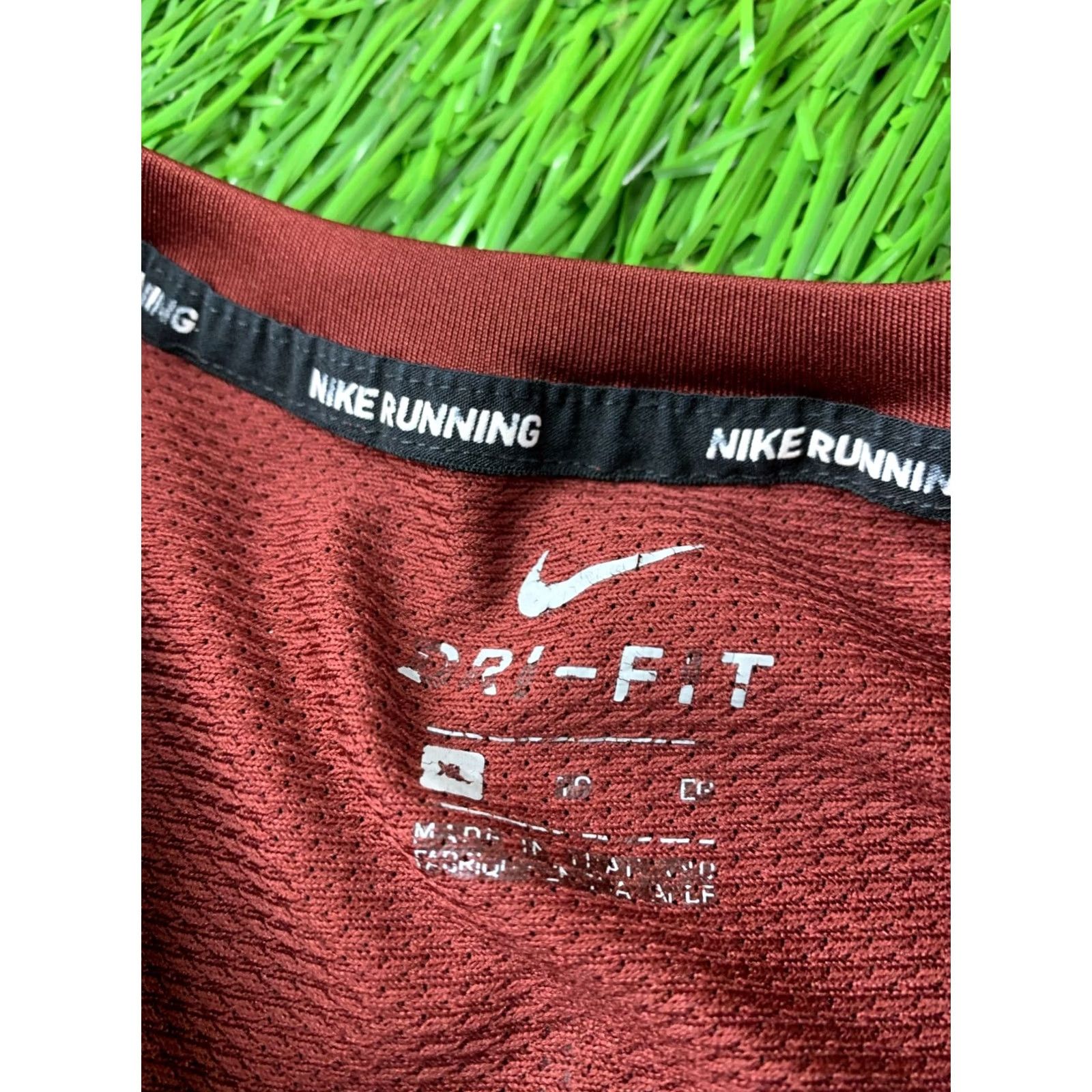 Nike Nike Dri-Fit 2017 Running Running Men Shirt Jersey T-Shirt XL Black and Gray Nike Shirt XL Men T-Shirt 2017 Running ModelRunning Mens XL Shirt Size US XL / EU 56 / 4 - 5 Thumbnail