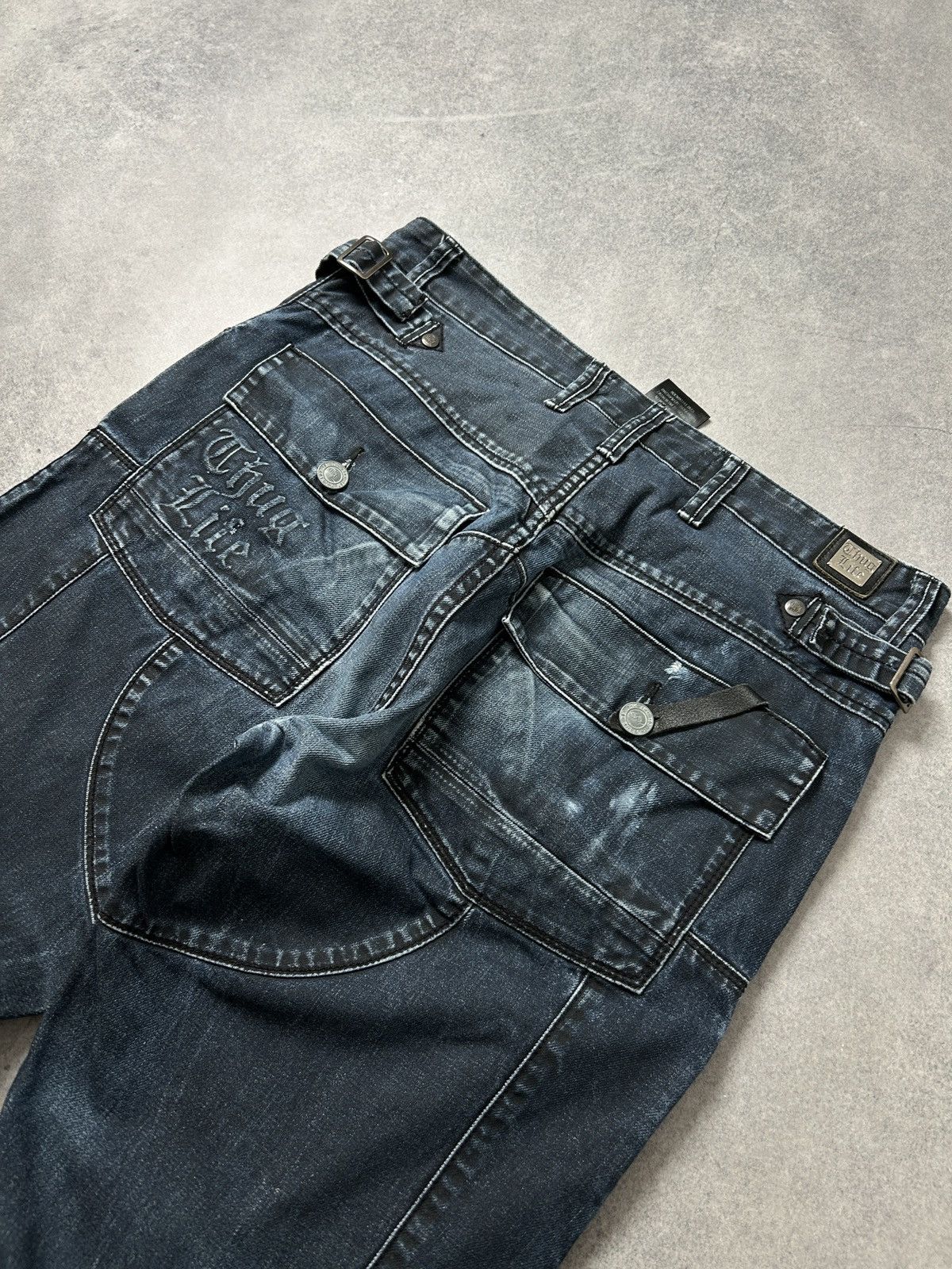Japanese Brand Vintage Thug Life y2k distressed jeans mens dark blue Size US 34 / EU 50 - 5 Thumbnail