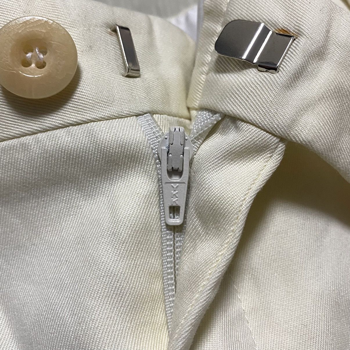 Brioni Brioni Roma Beige Pleated Casual Luxury Chino Pants Trousers Size US 31 - 11 Thumbnail