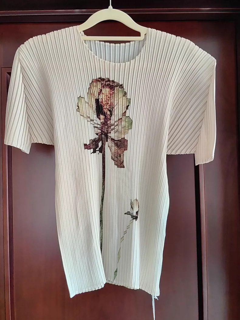 Issey Miyake Issey Miyake size:2 Beige short-sleeved top with a main li Size S / US 4 / IT 40 - 1 Thumbnail