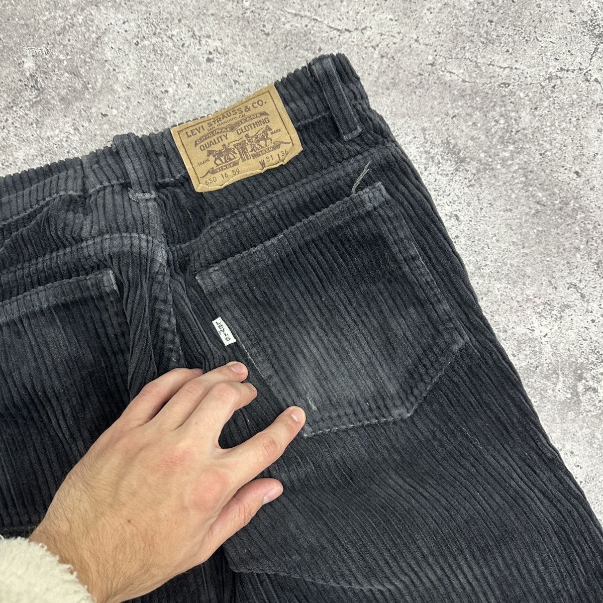 Levi's Vintage 1973 70s Levis Corduroy Bootcut Jeans France rare og Size US 31 - 10 Thumbnail
